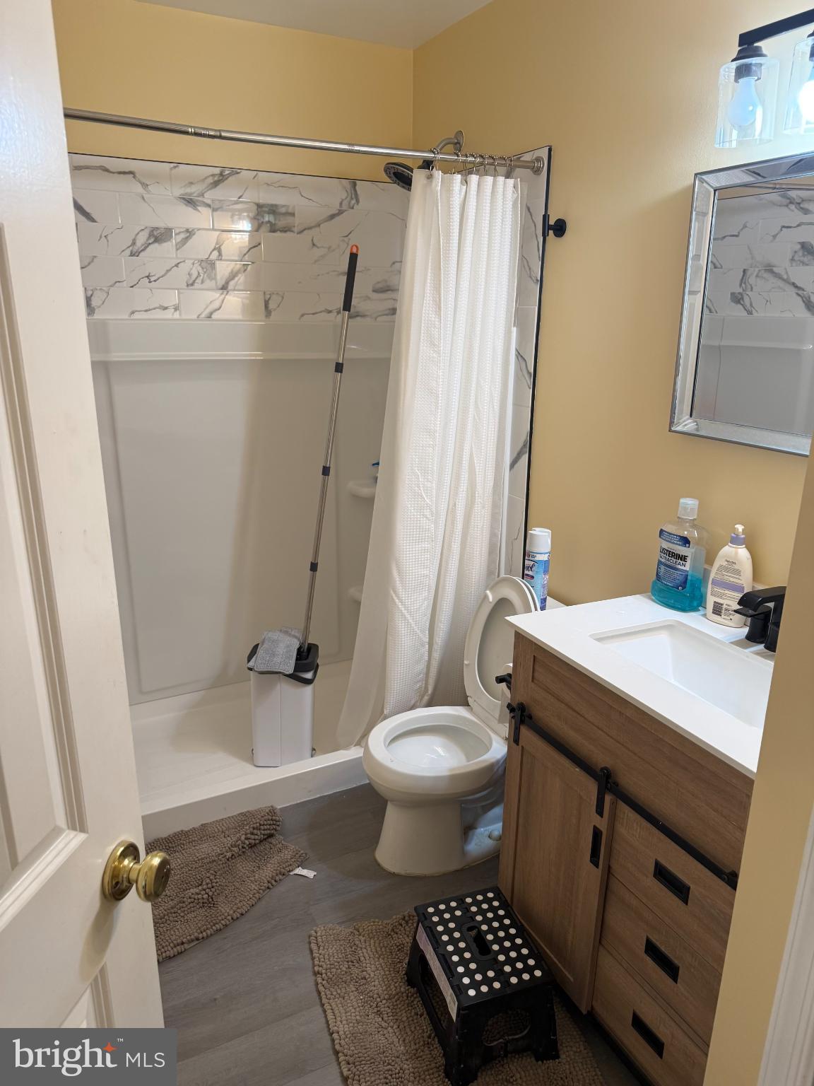 LINCOLN MEWS - Residential