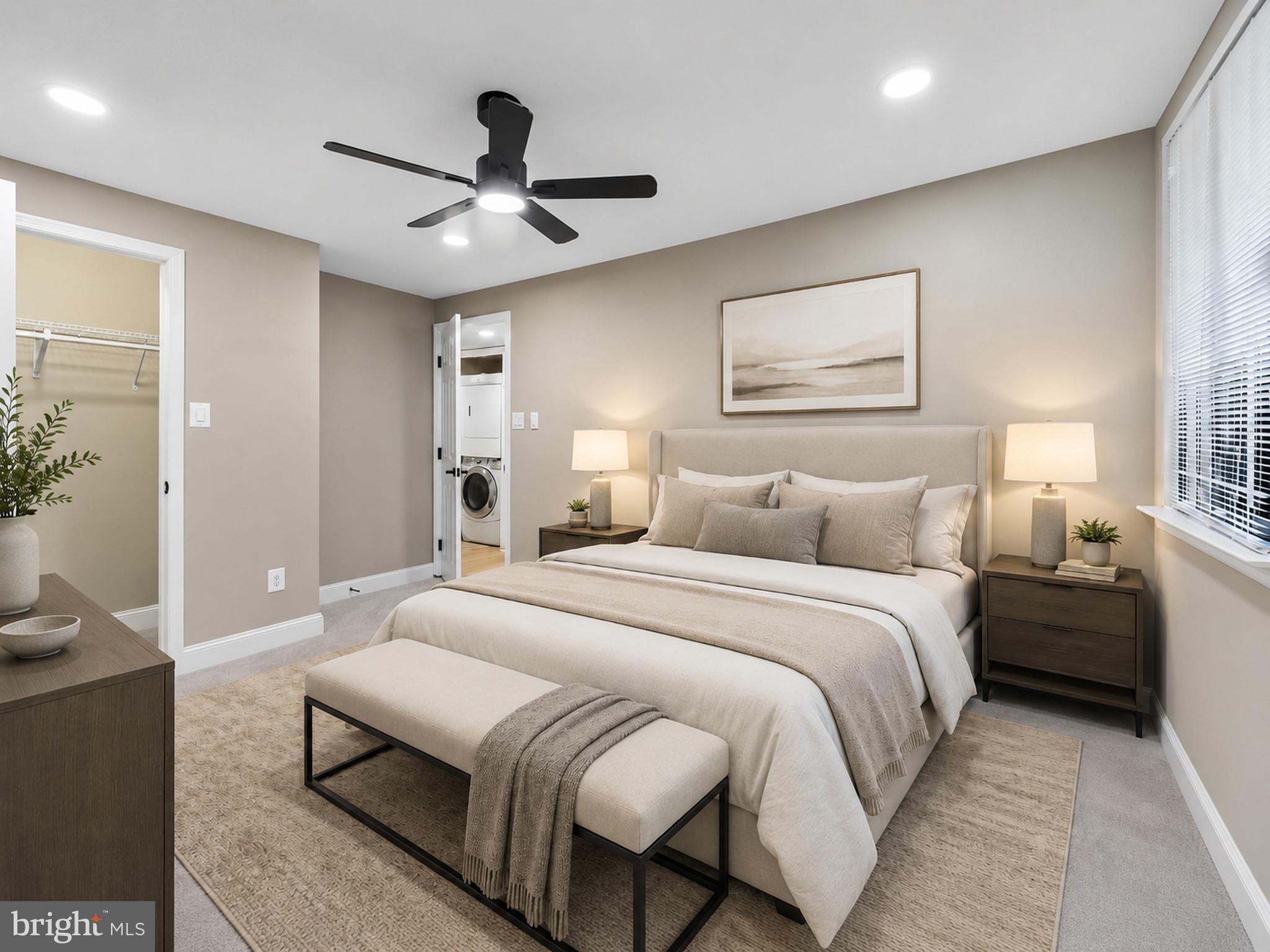 HUNTLEY SQUARE CONDOMINIUMS - Residential