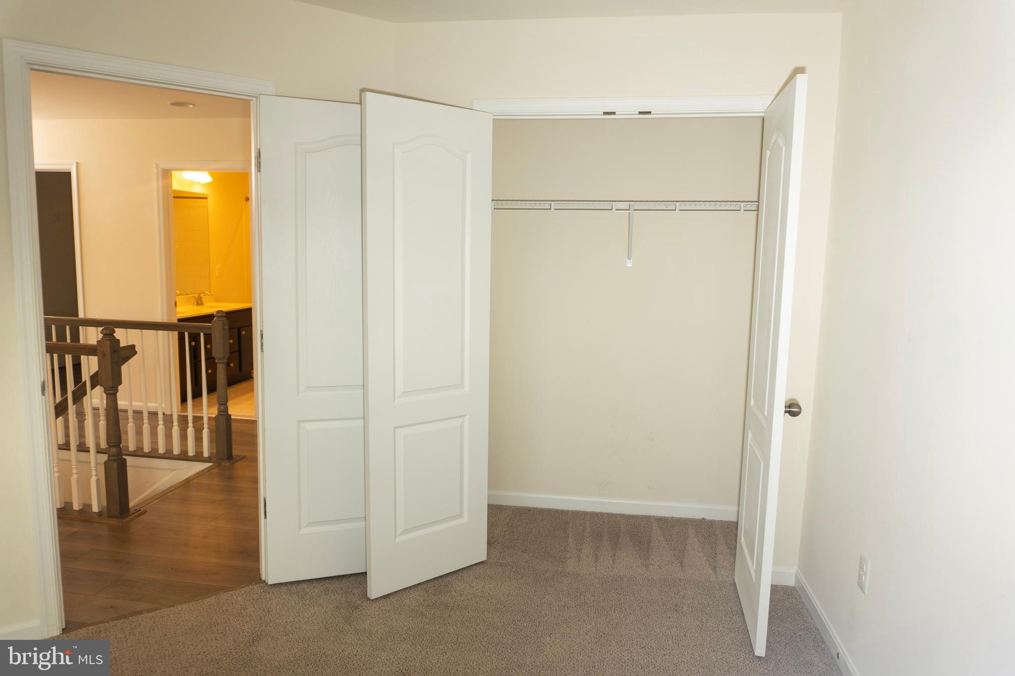 WOODBURN ESTATES - Residential Lease