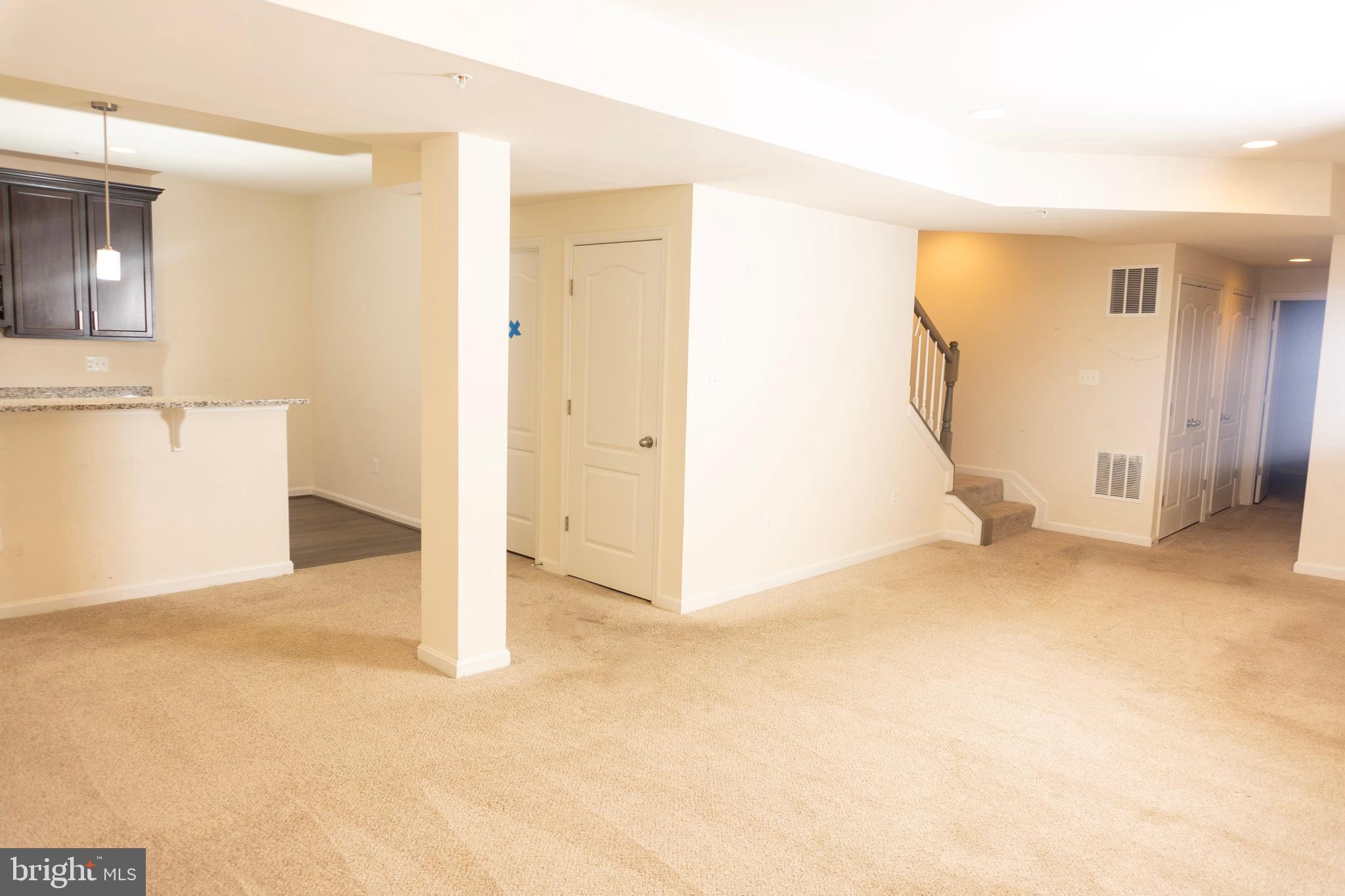 WOODBURN ESTATES - Residential Lease