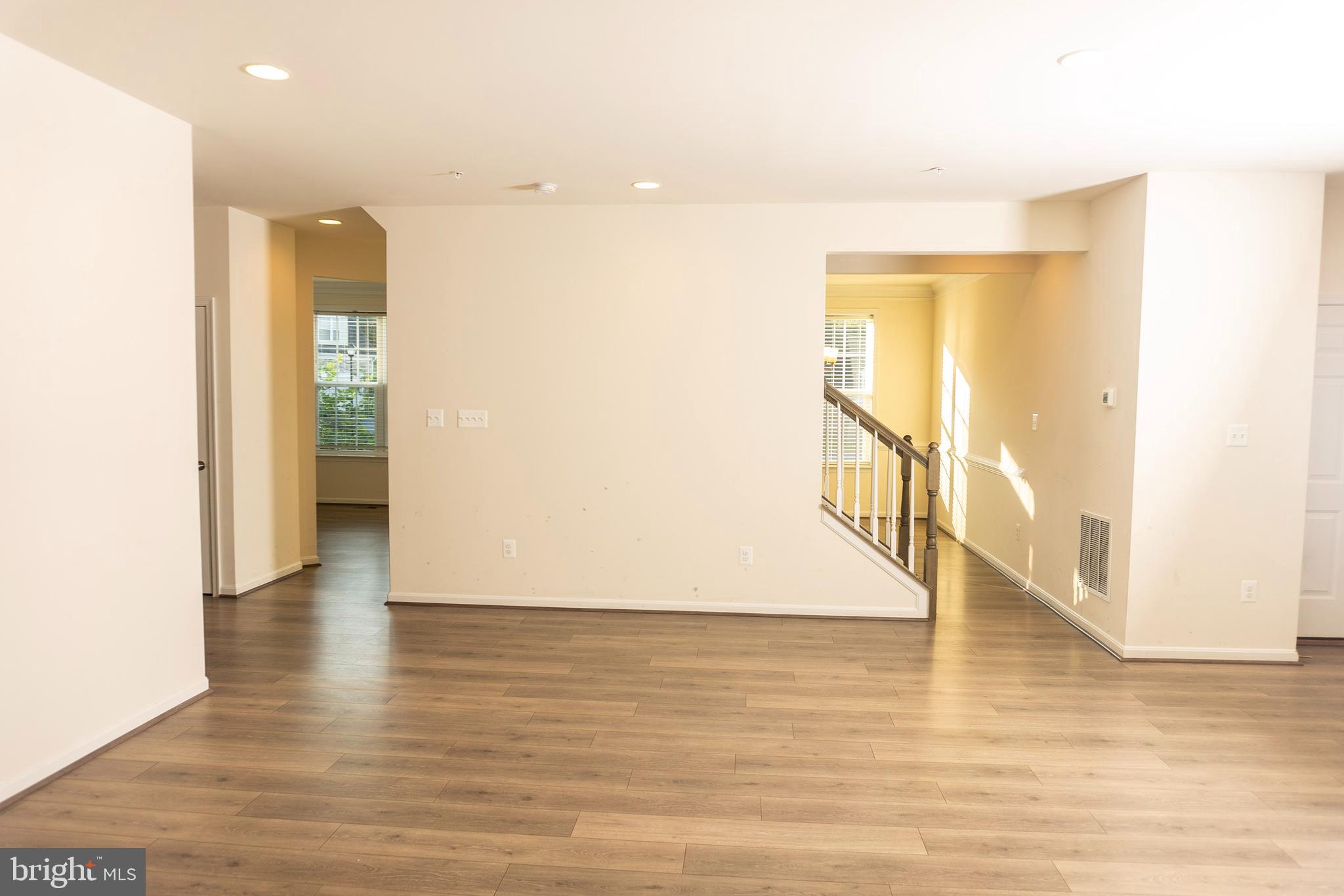 WOODBURN ESTATES - Residential Lease