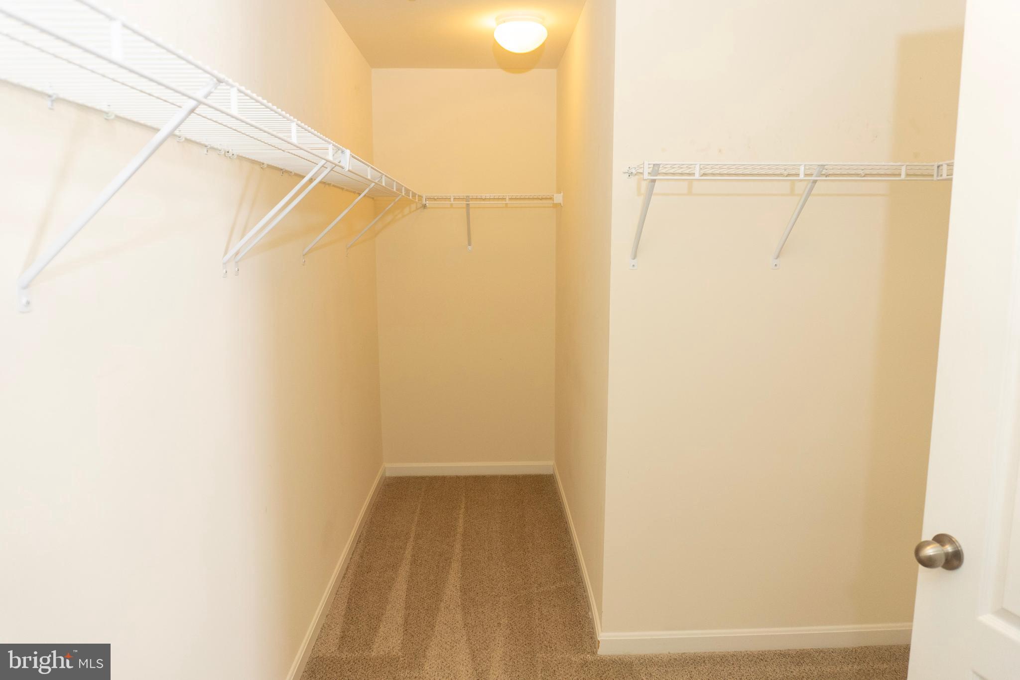 WOODBURN ESTATES - Residential Lease