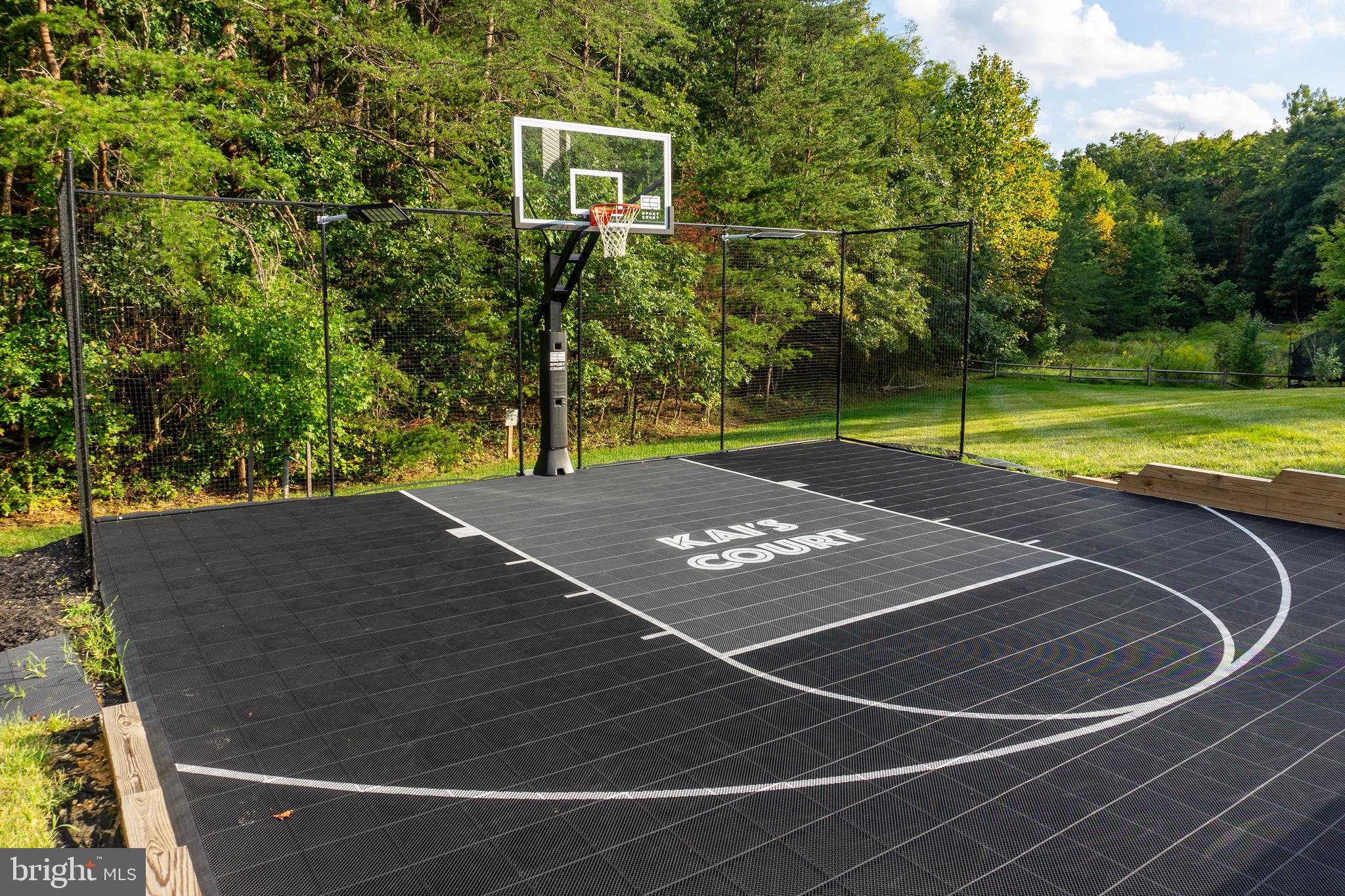 WOODBURN ESTATES - Residential Lease