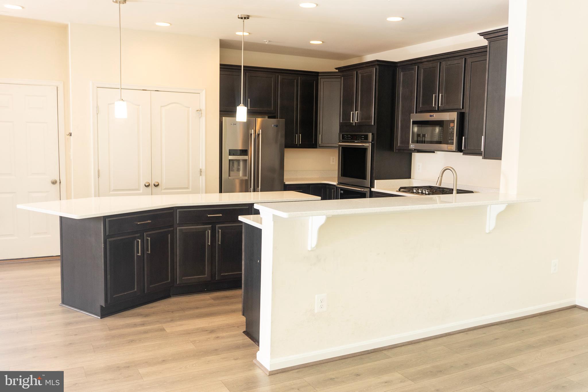 WOODBURN ESTATES - Residential Lease