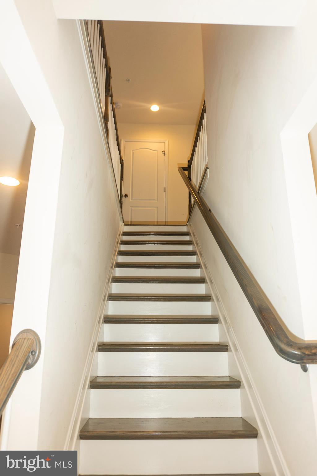 WOODBURN ESTATES - Residential Lease