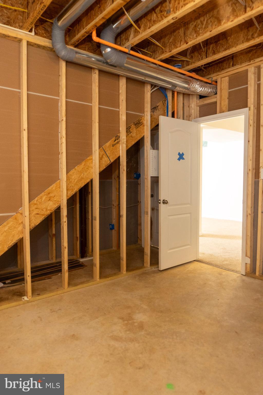 WOODBURN ESTATES - Residential Lease