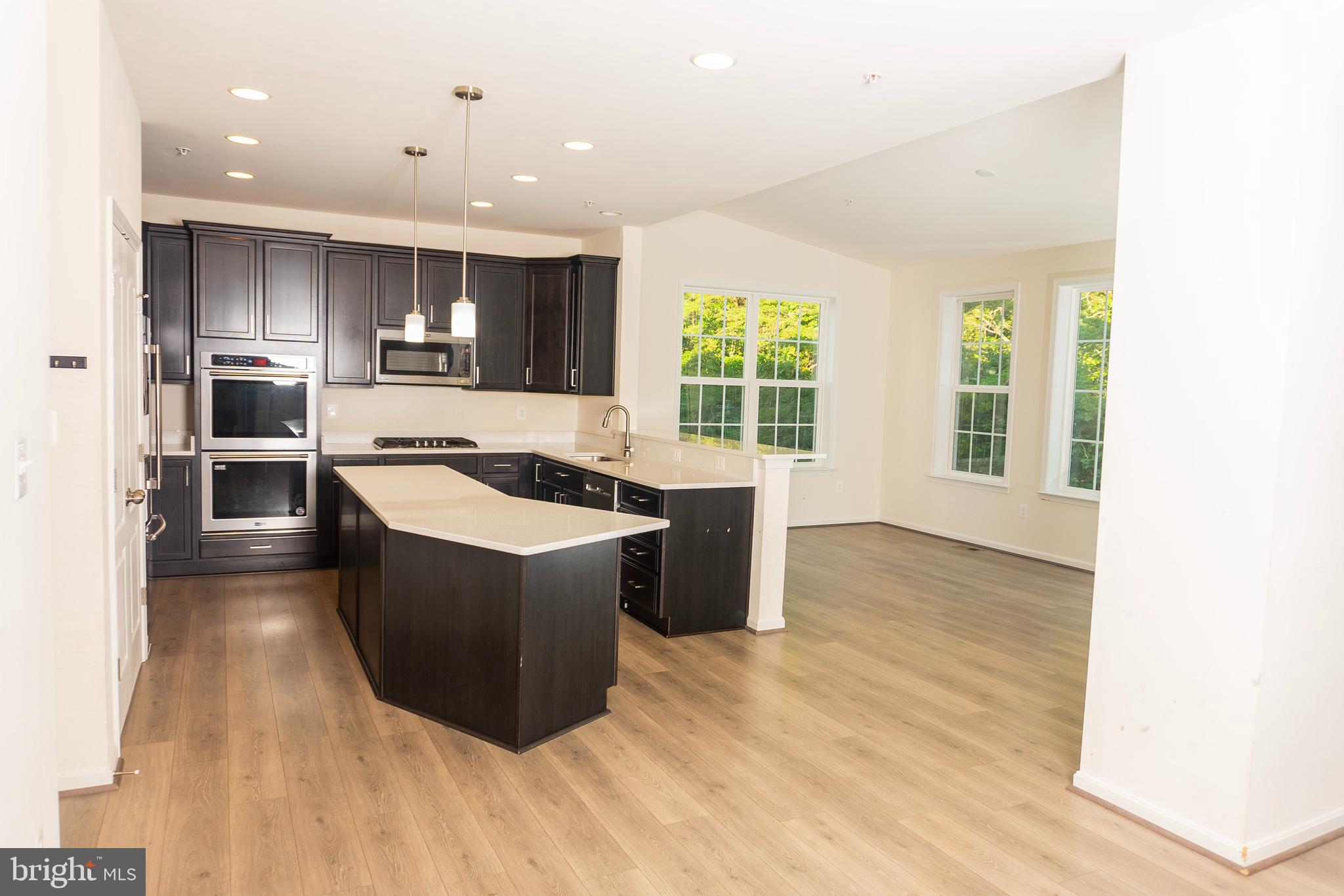 WOODBURN ESTATES - Residential Lease