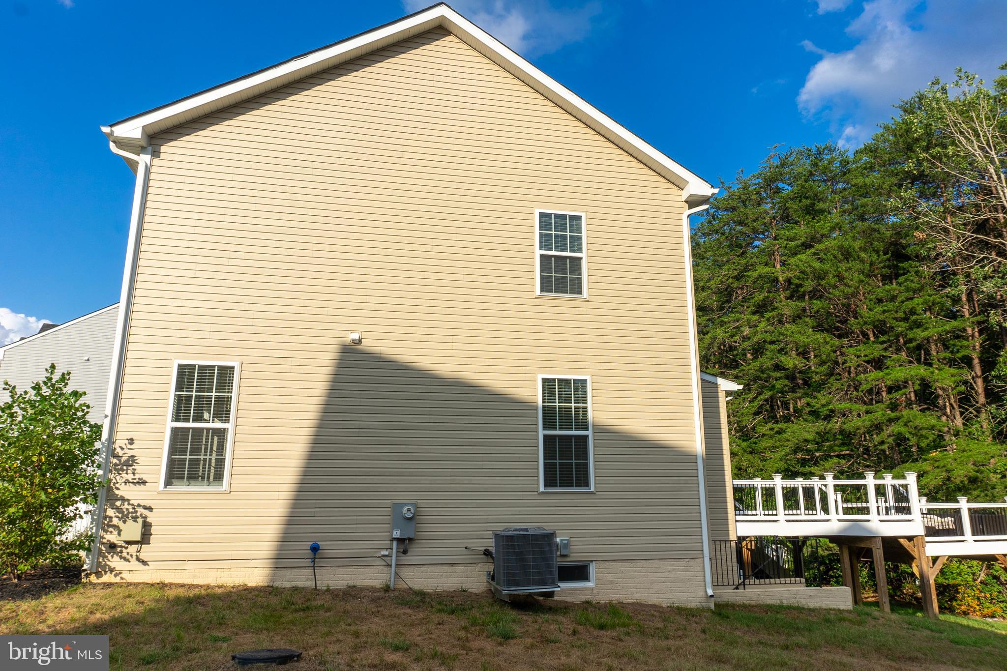 WOODBURN ESTATES - Residential Lease