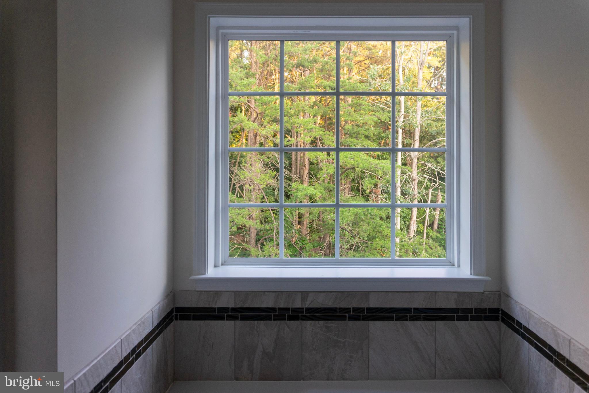 WOODBURN ESTATES - Residential Lease