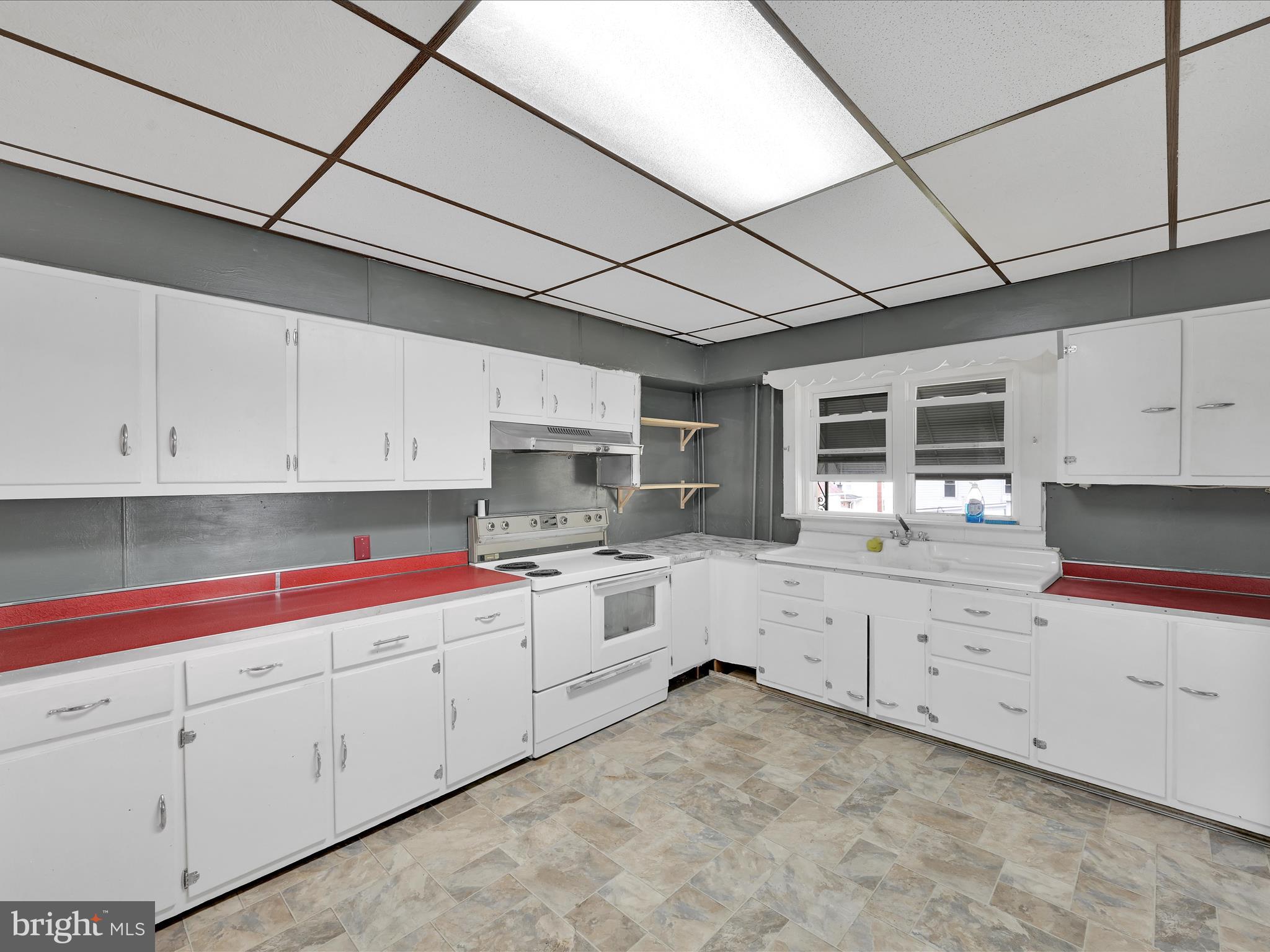 PINE GROVE - Residential