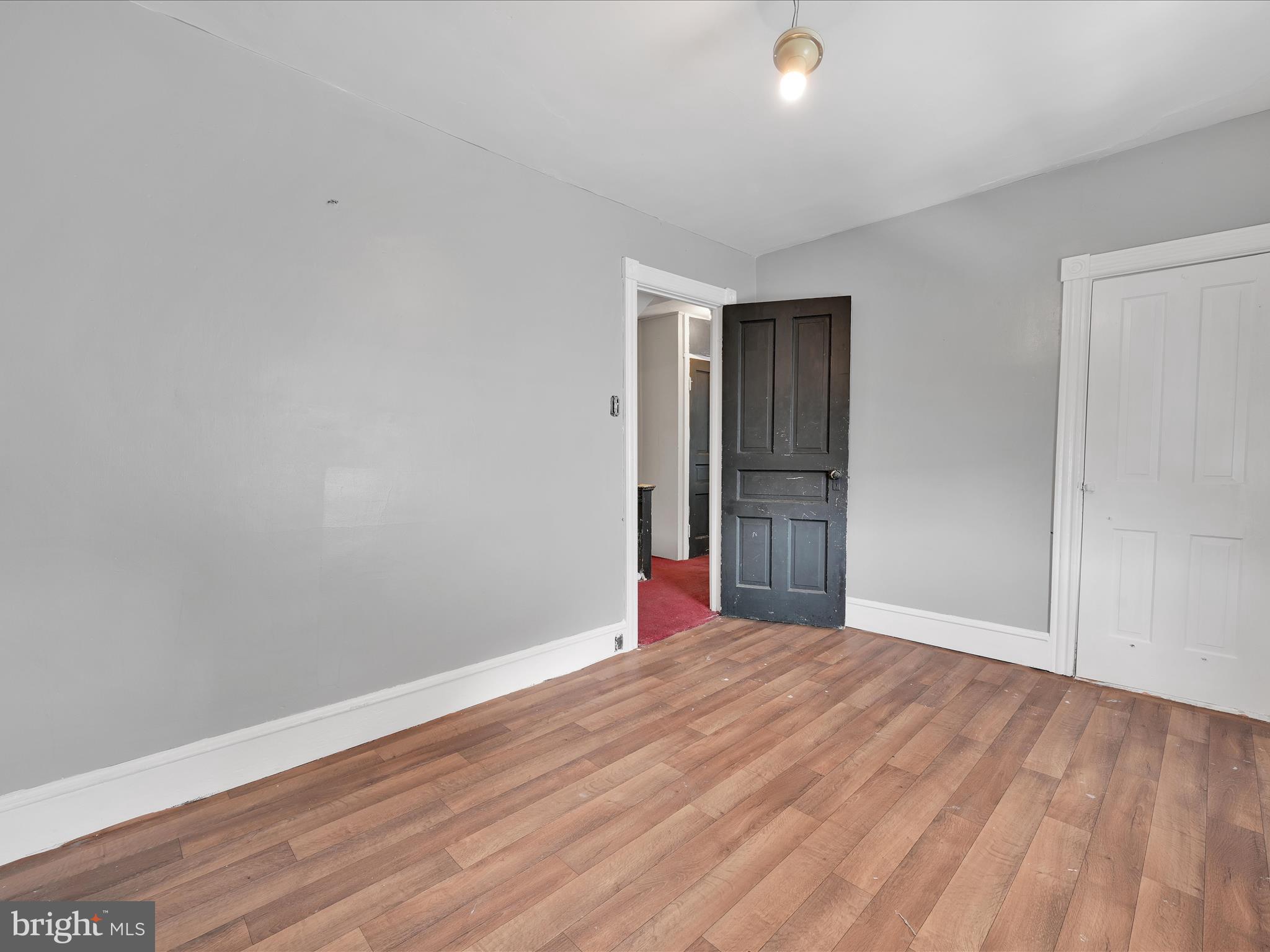 PINE GROVE - Residential