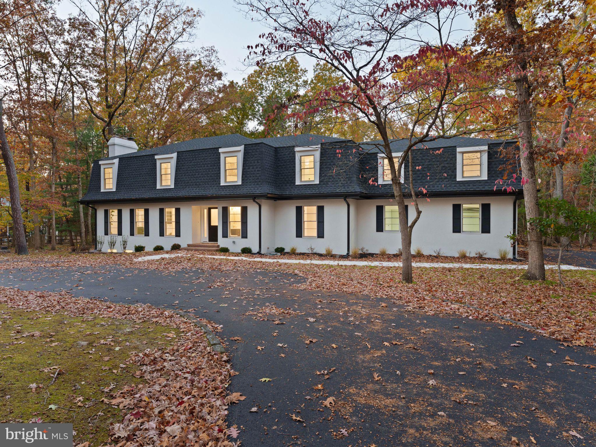 40 E CENTENNIAL DRIVE