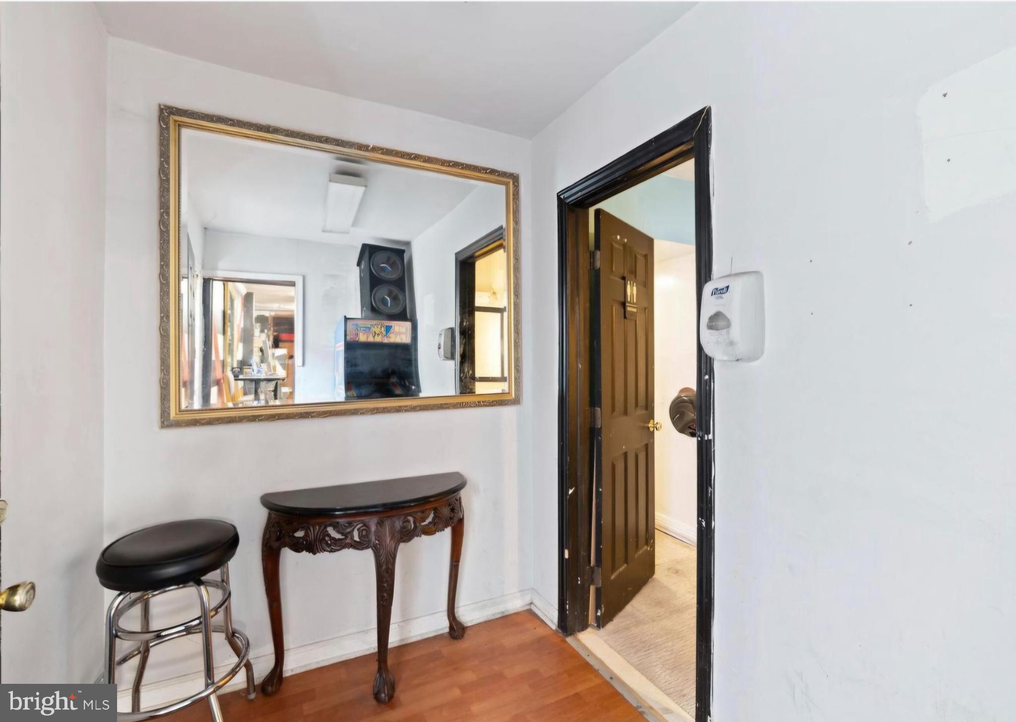 STRAWBERRY MANSION - Residential