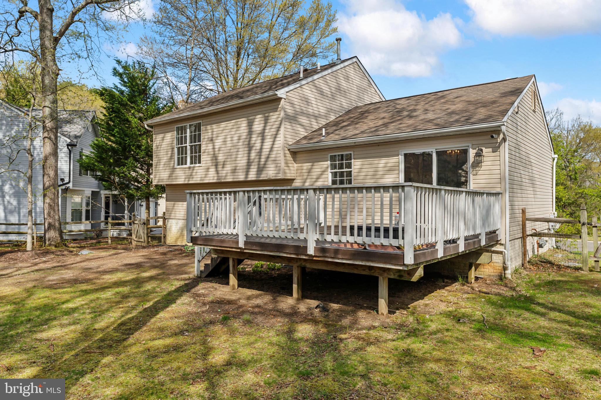 DORCHESTER - ST. CHARLES - Residential