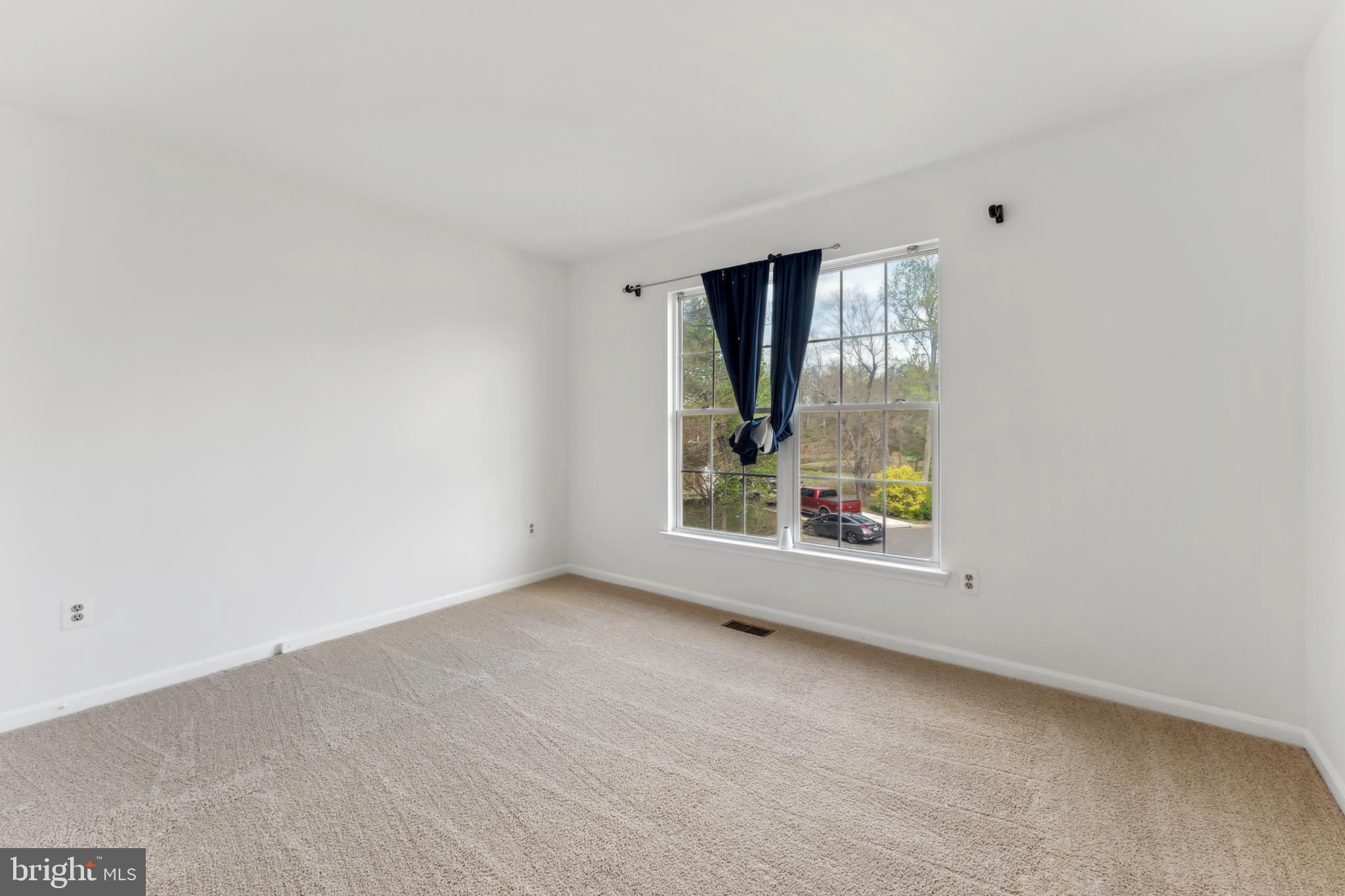 DORCHESTER - ST. CHARLES - Residential