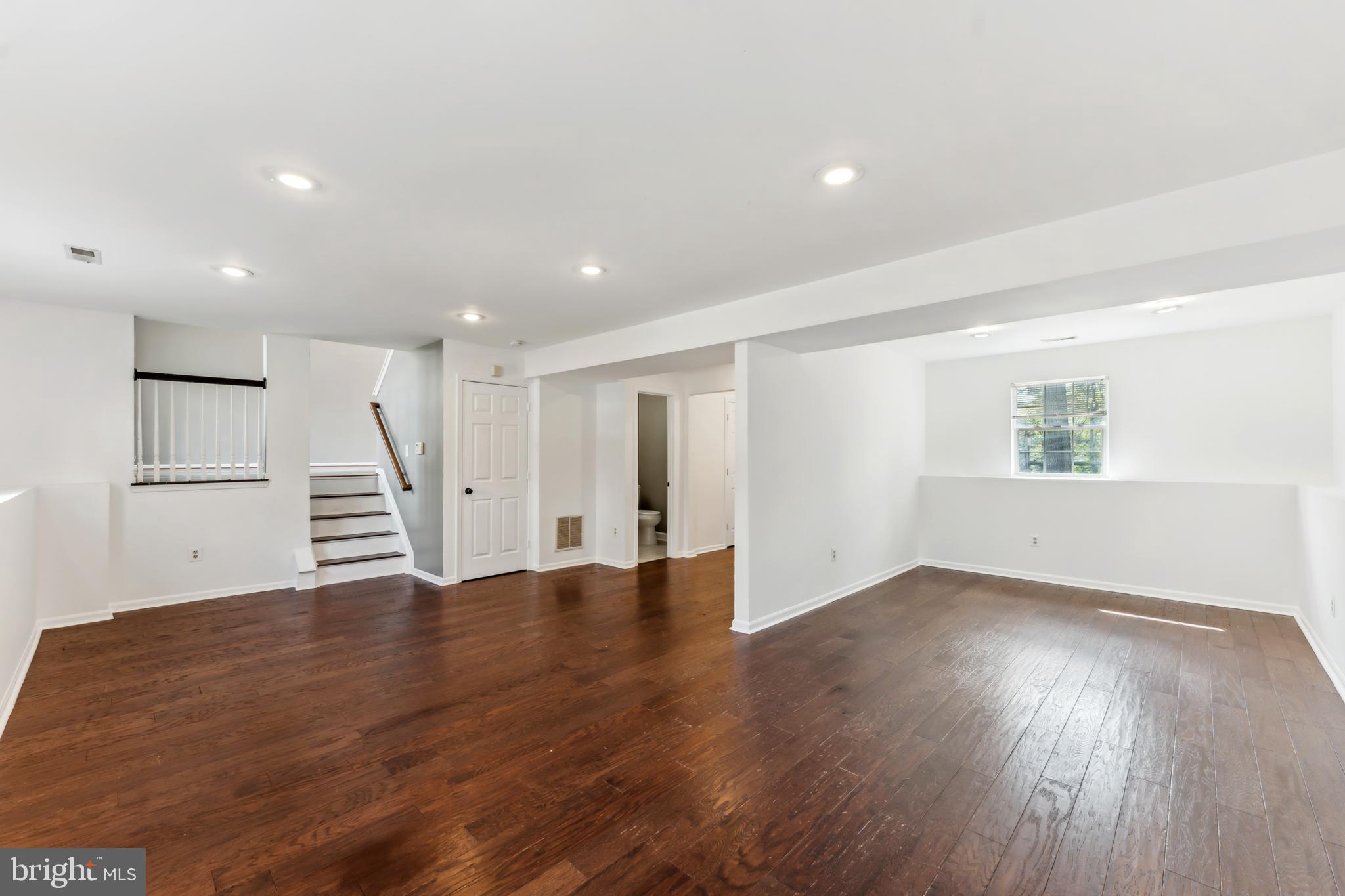 DORCHESTER - ST. CHARLES - Residential