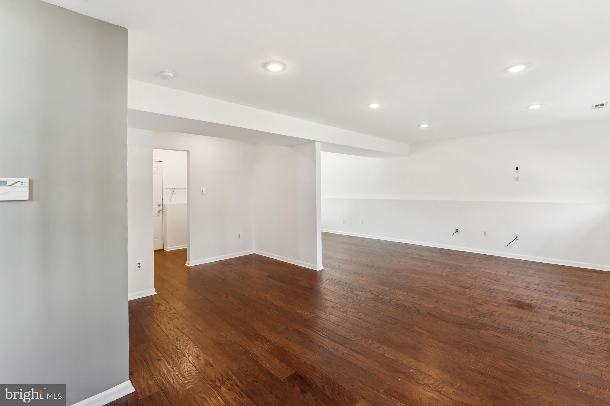 DORCHESTER - ST. CHARLES - Residential