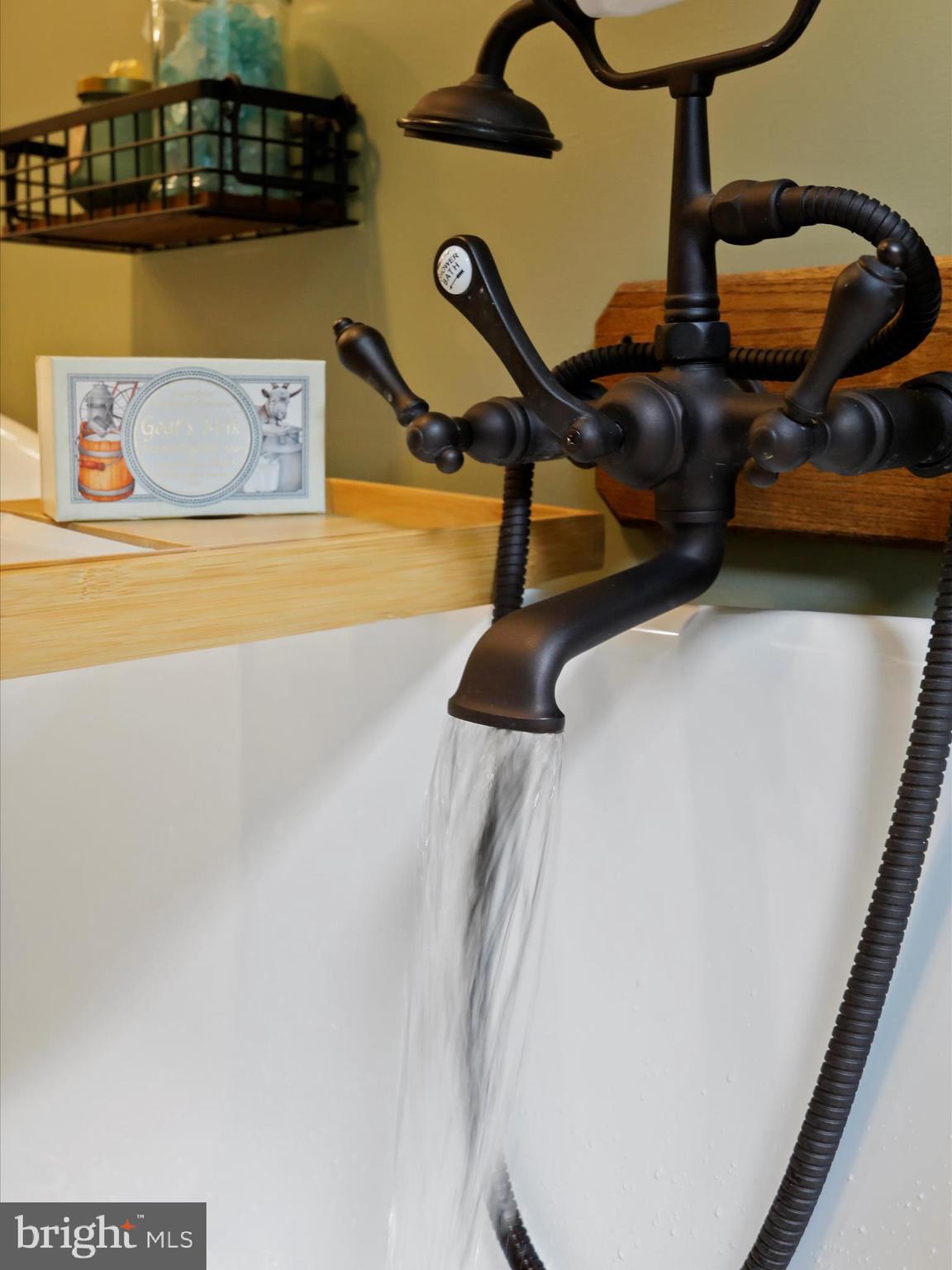 SLEEPY HILL - Residential