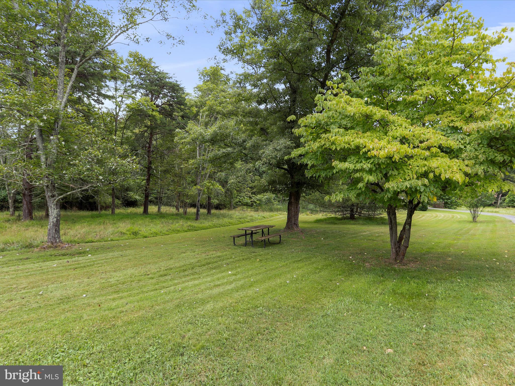 SLEEPY HILL - Residential