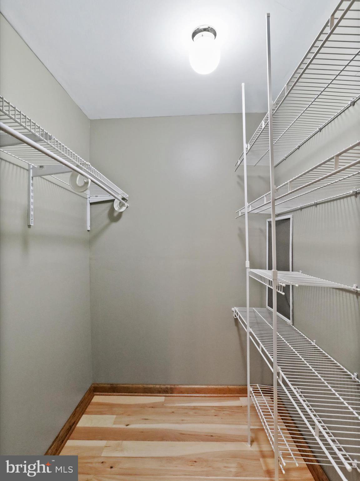 SLEEPY HILL - Residential