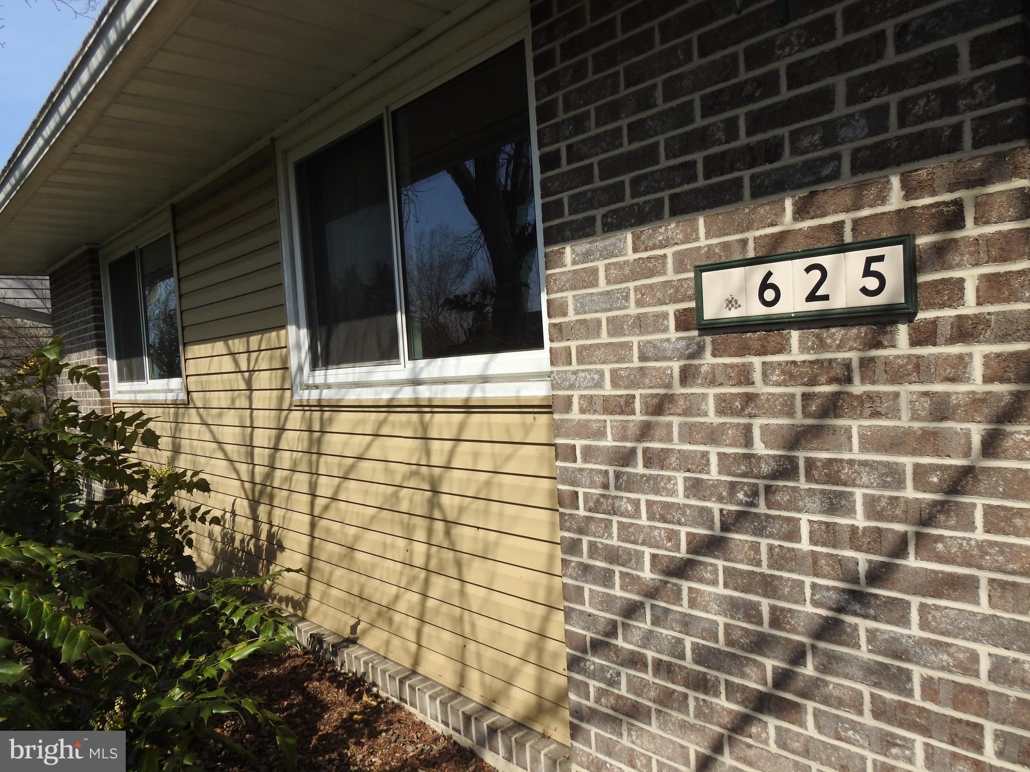 CARRIAGE POINT EST - Residential