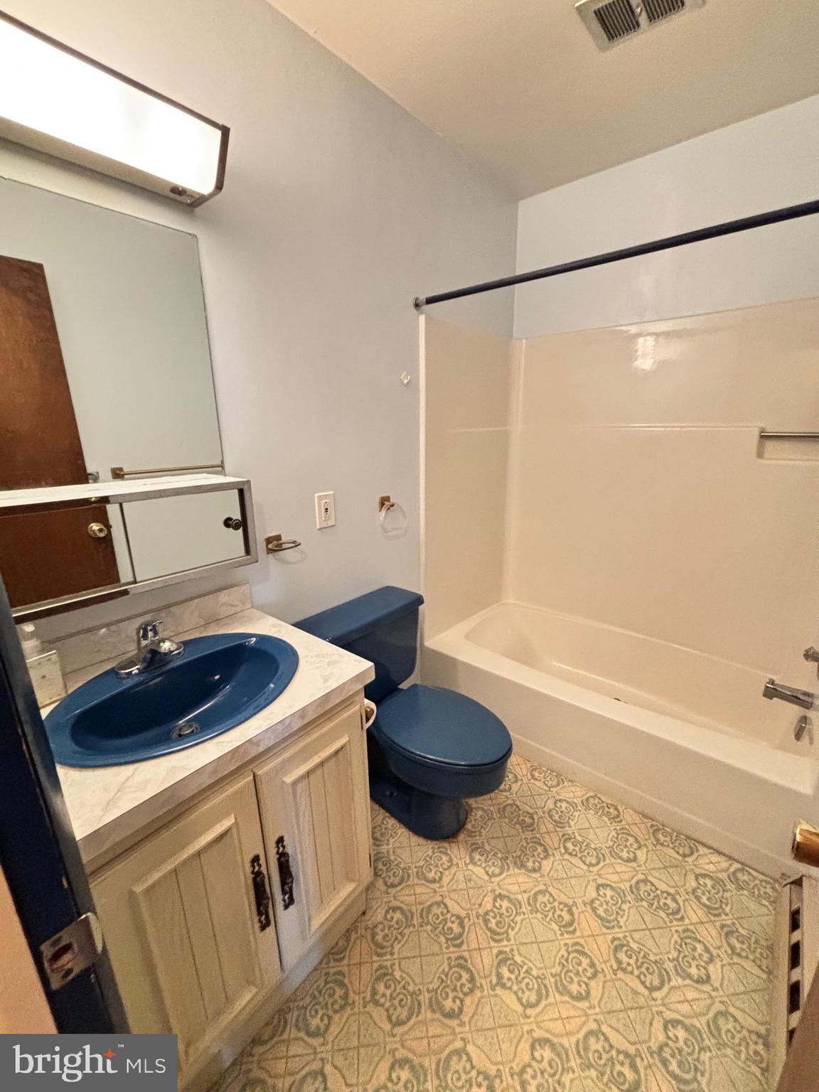 CARRIAGE POINT EST - Residential