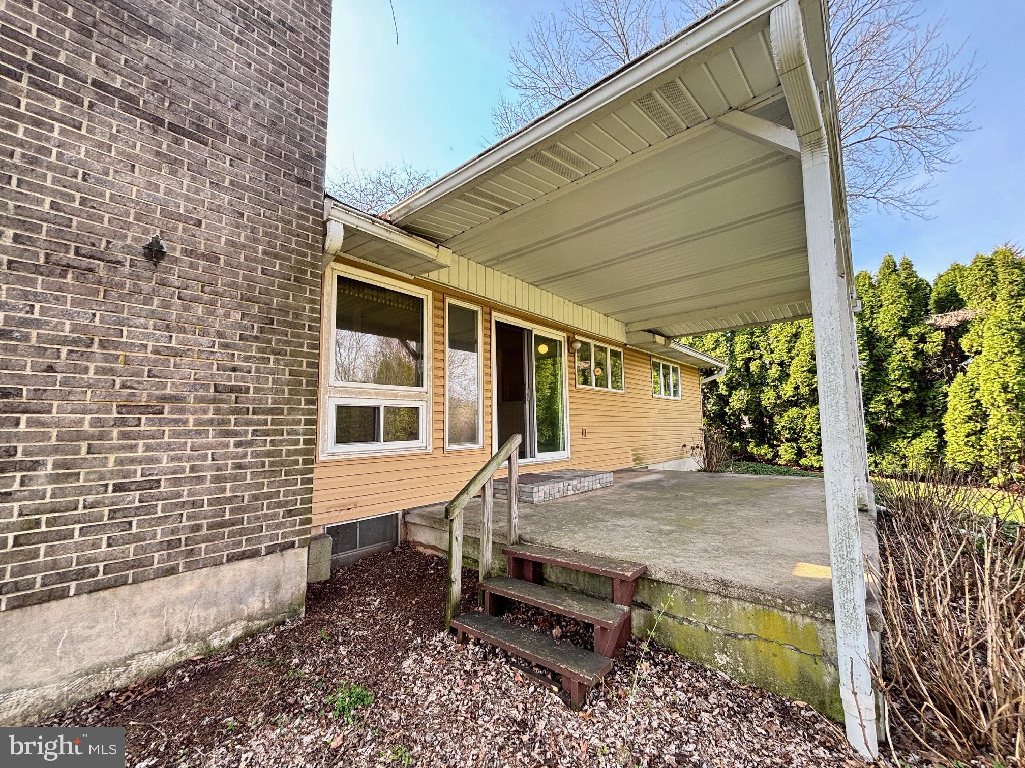 CARRIAGE POINT EST - Residential