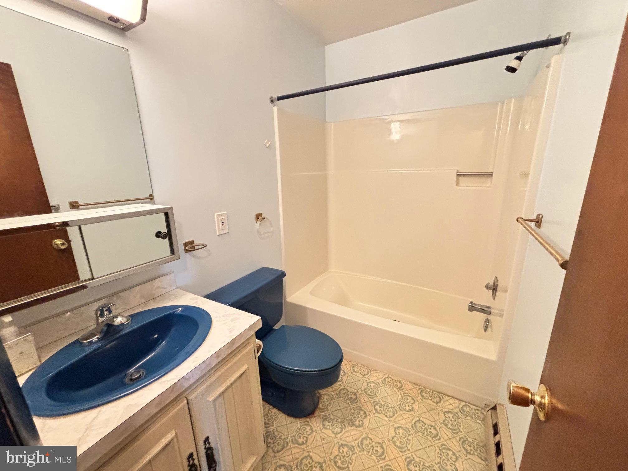 CARRIAGE POINT EST - Residential