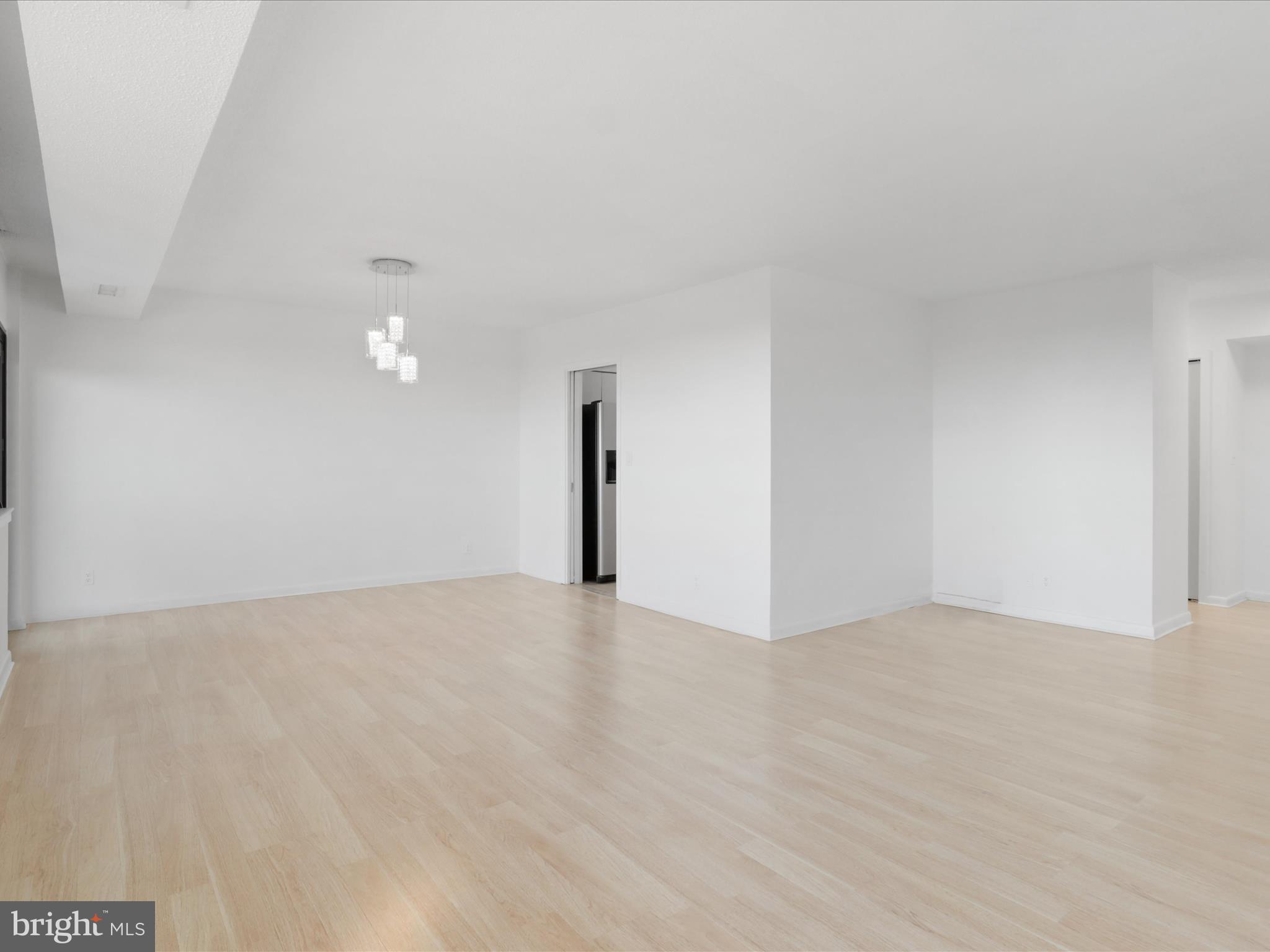 SKYLINE SQUARE CONDO - Residential Lease