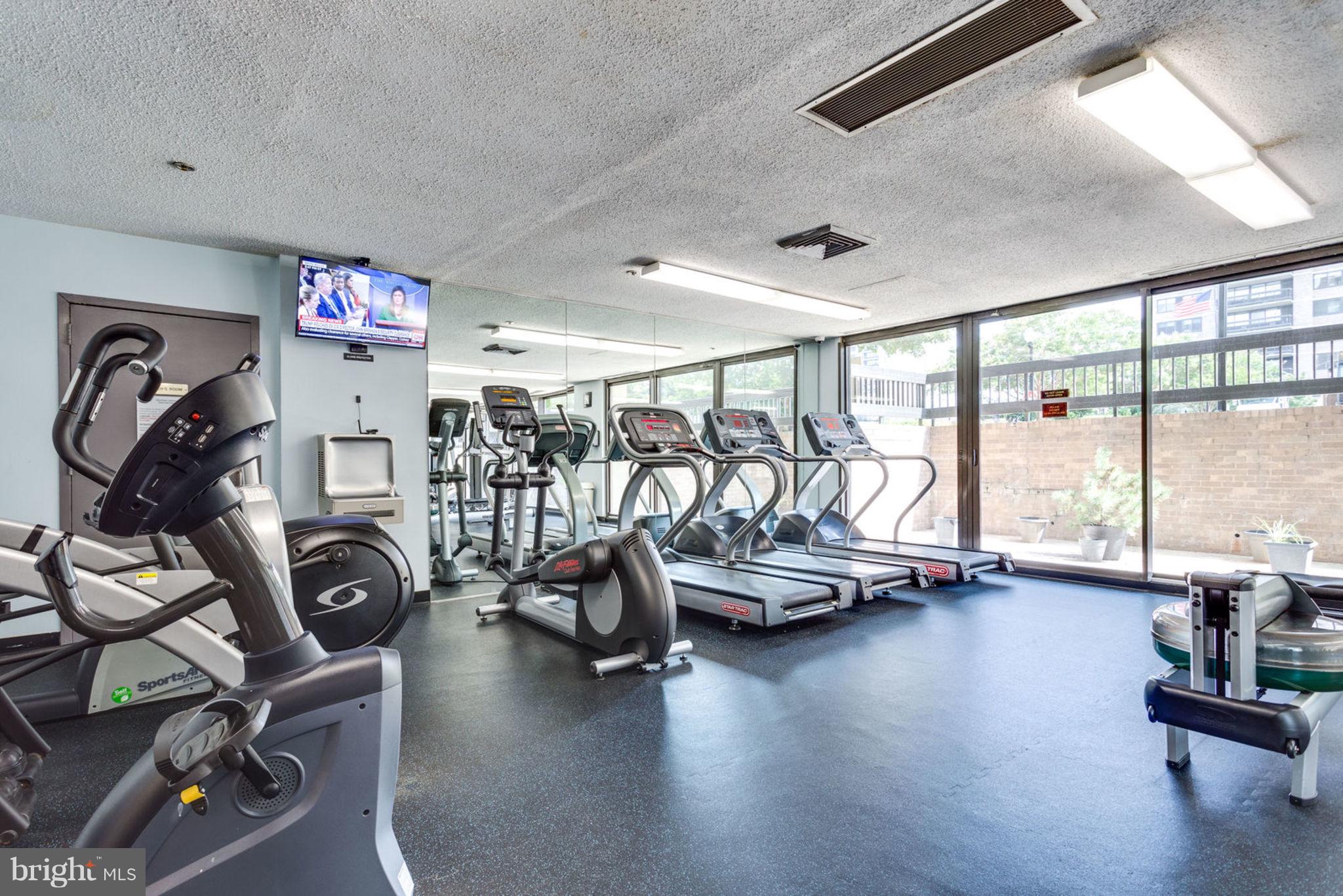 SKYLINE SQUARE CONDO - Residential Lease