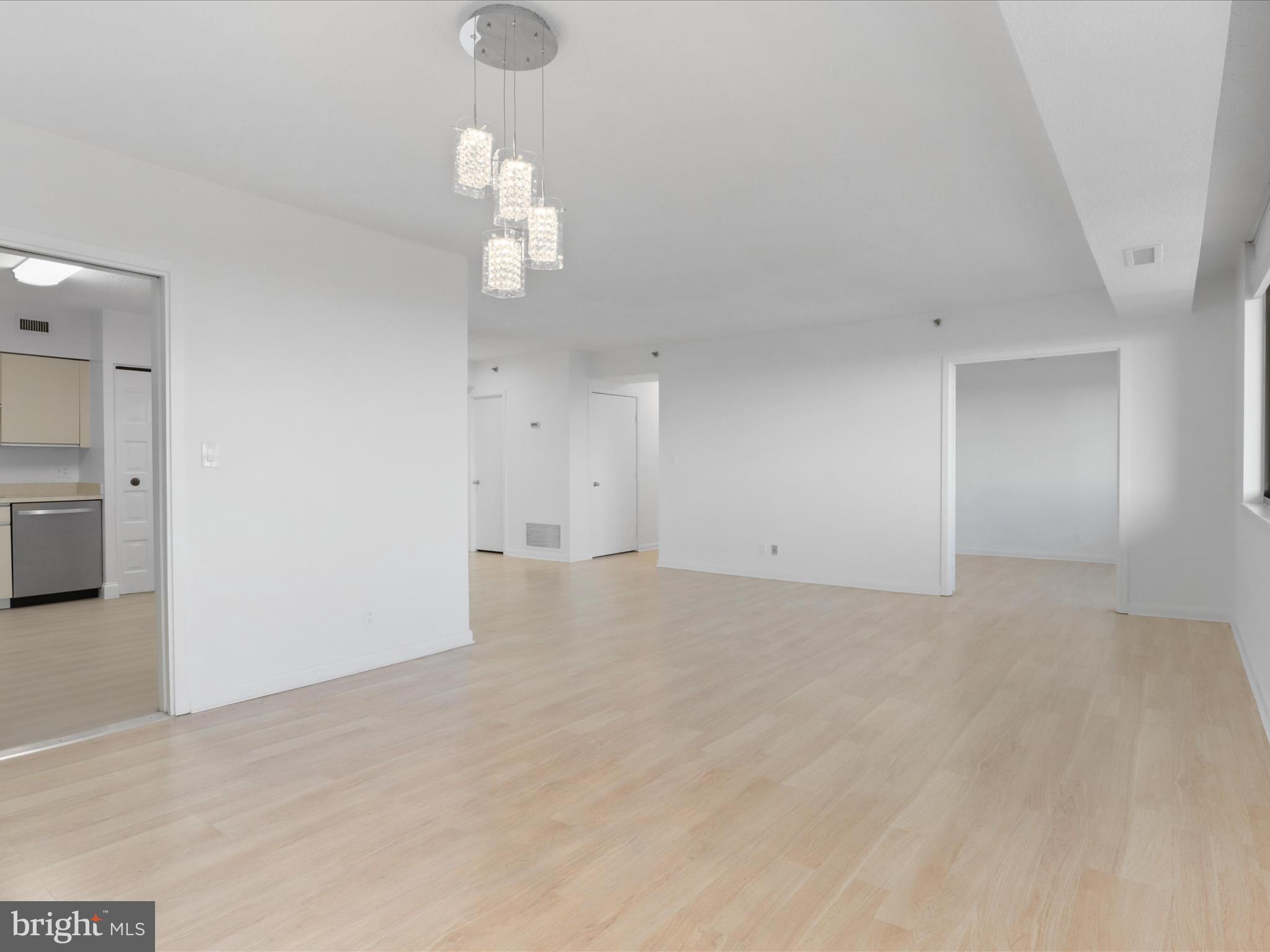 SKYLINE SQUARE CONDO - Residential Lease