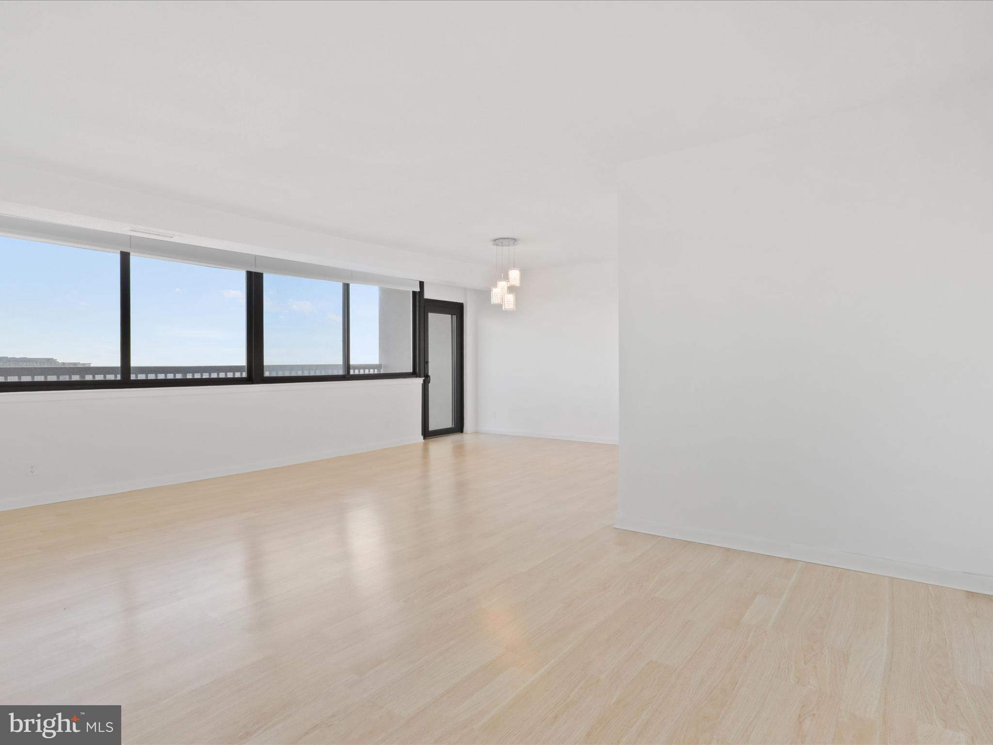 SKYLINE SQUARE CONDO - Residential Lease