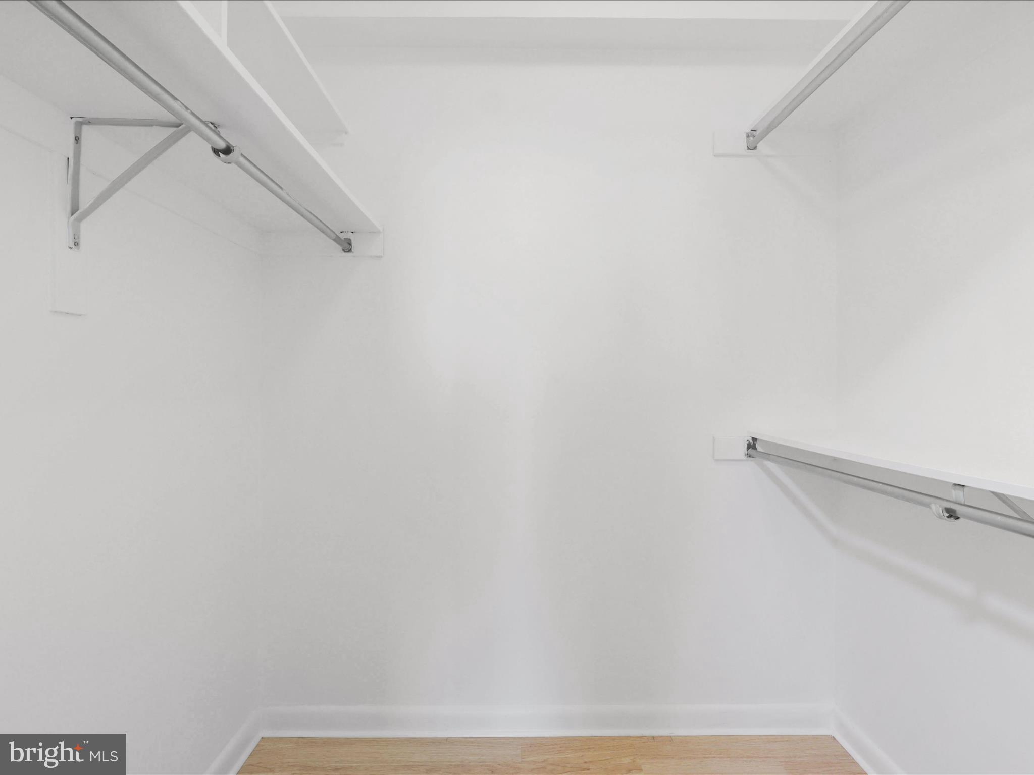 SKYLINE SQUARE CONDO - Residential Lease