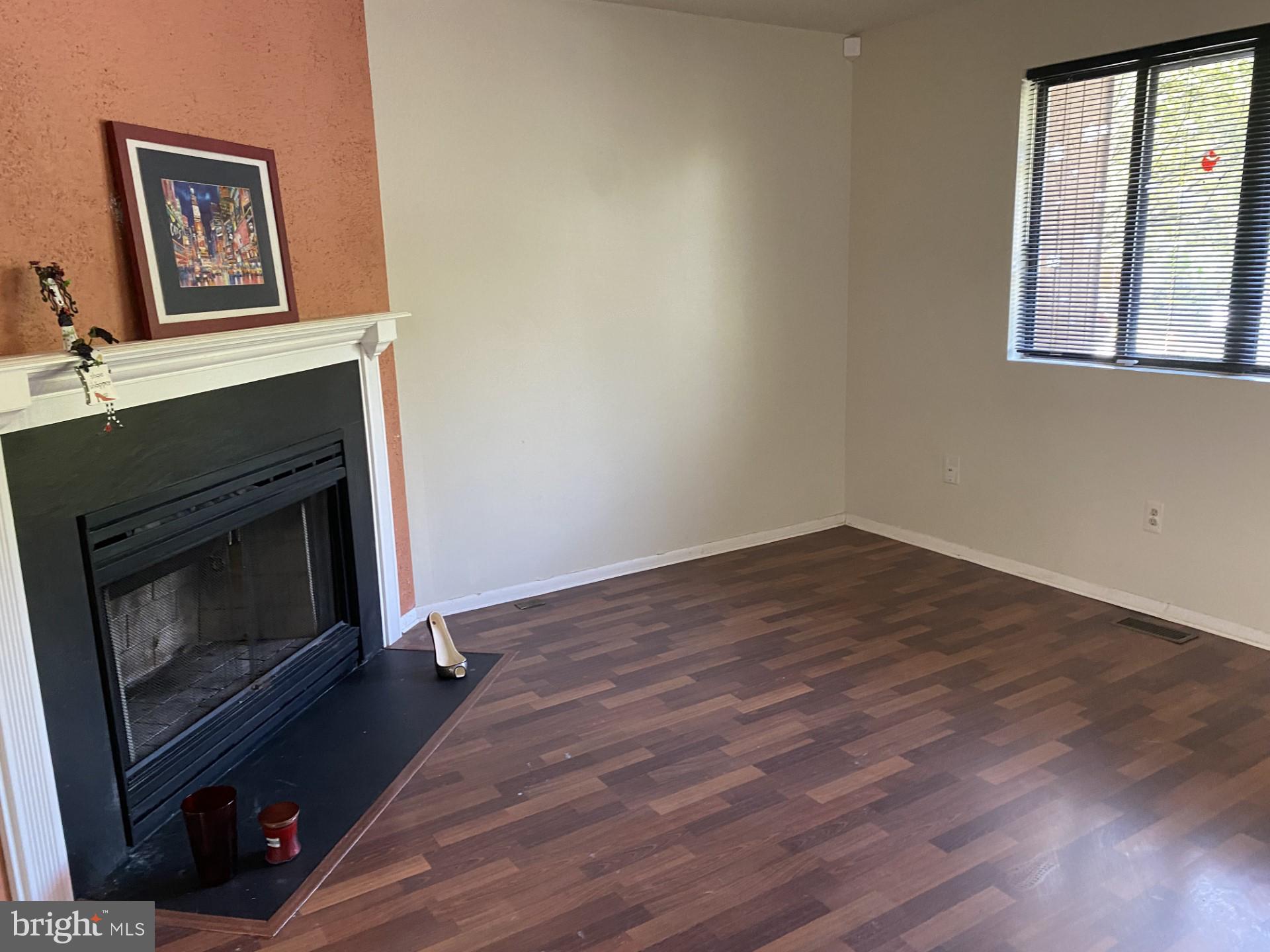 GLYNDON GREENS - Residential