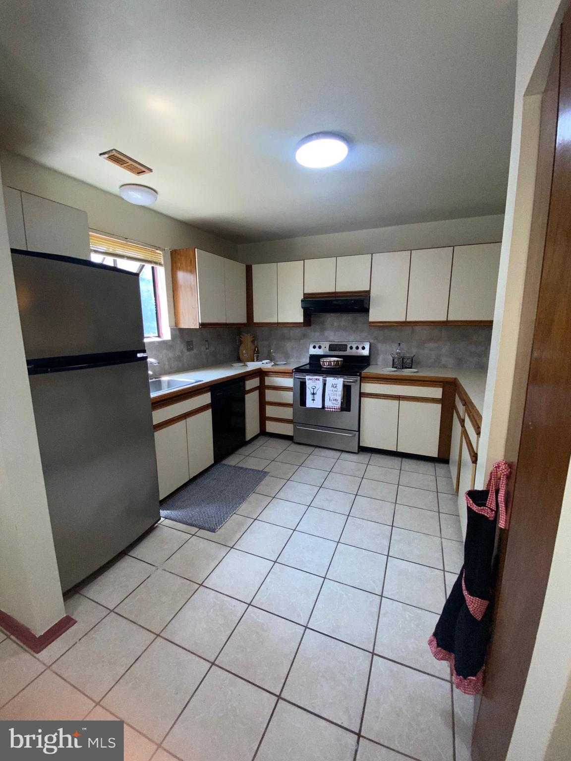 GLYNDON GREENS - Residential