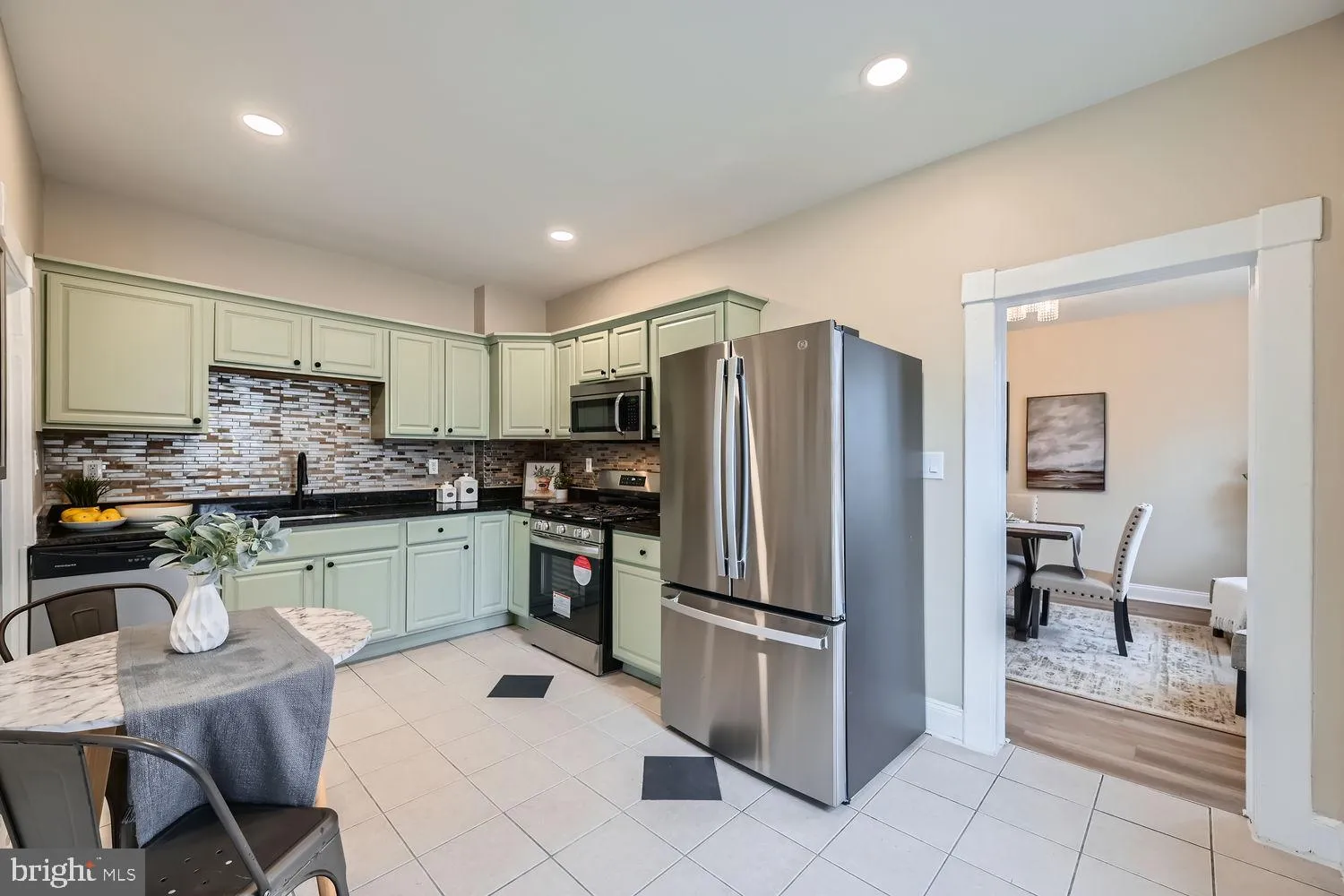 Halethorpe, Maryland 21227, United States, 3 Bedrooms Bedrooms, ,2 BathroomsBathrooms,Residential,Contingent,7900