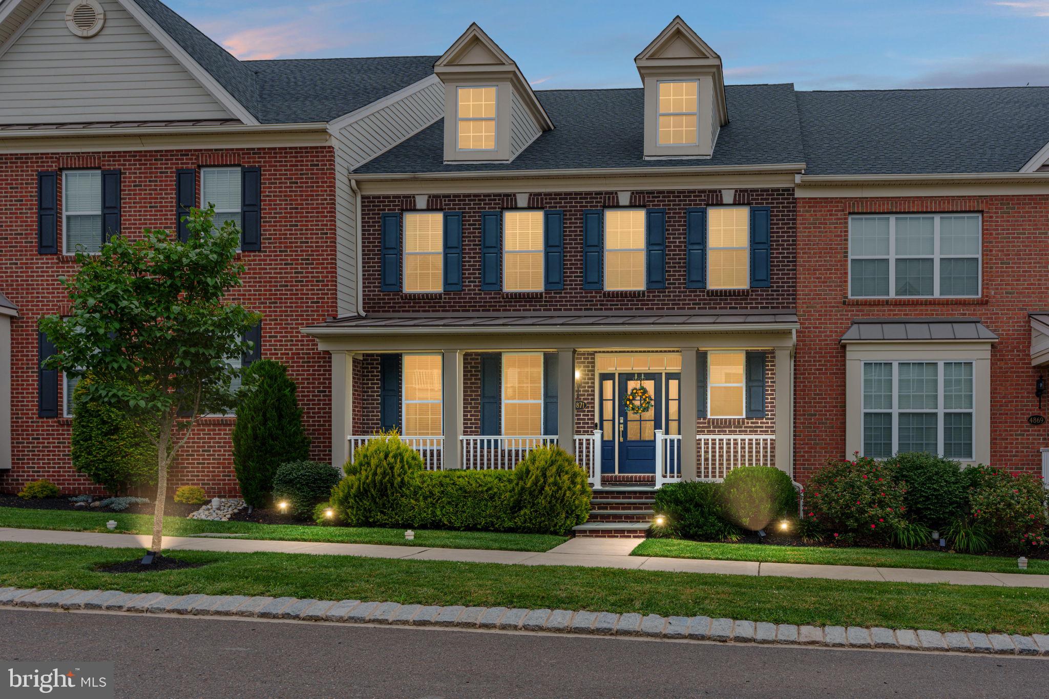 4871 E BLOSSOM DRIVE