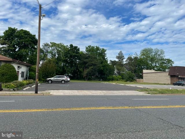 611 S WHITE HORSE PIKE