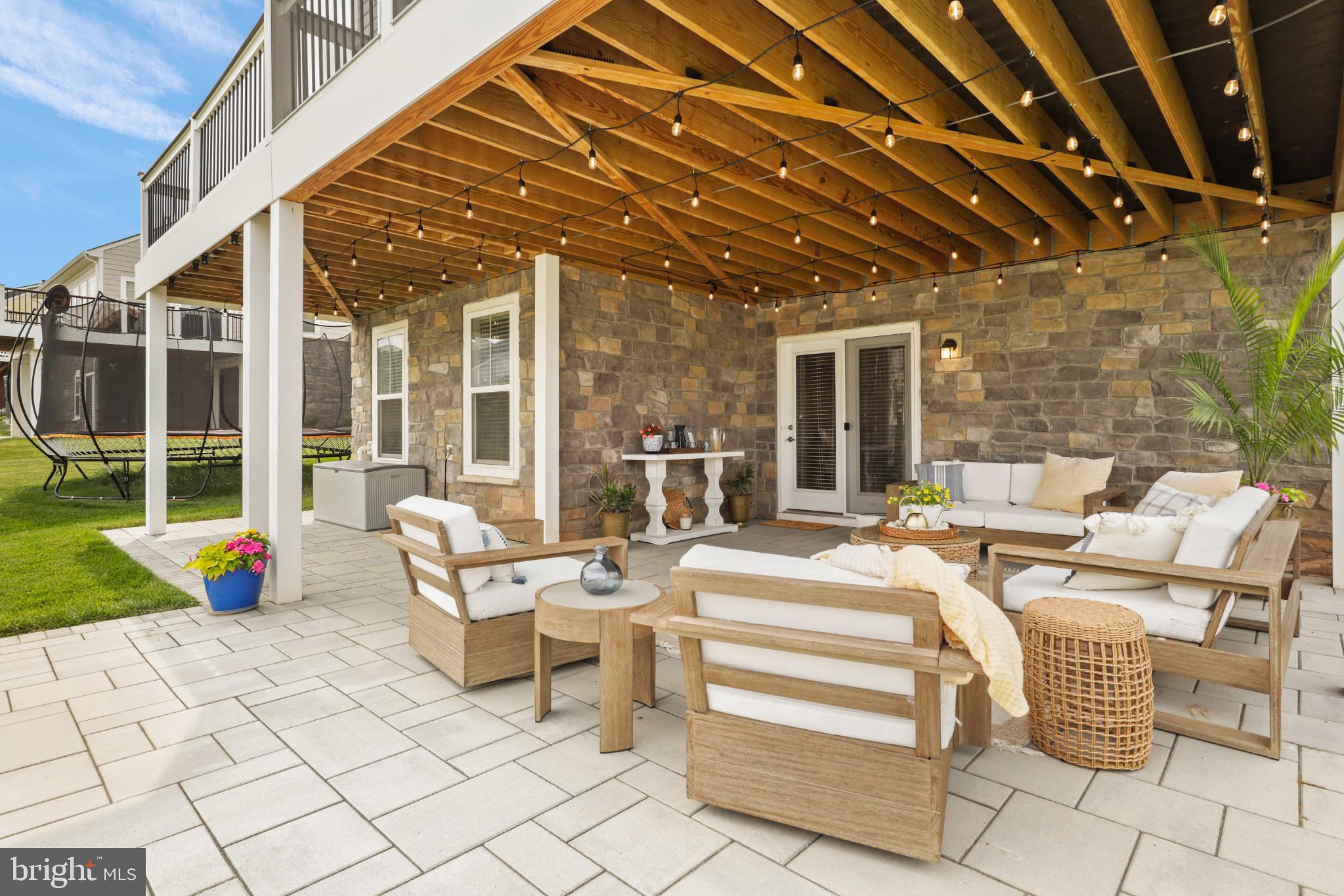 MEADOW BROOK FARM - Residential