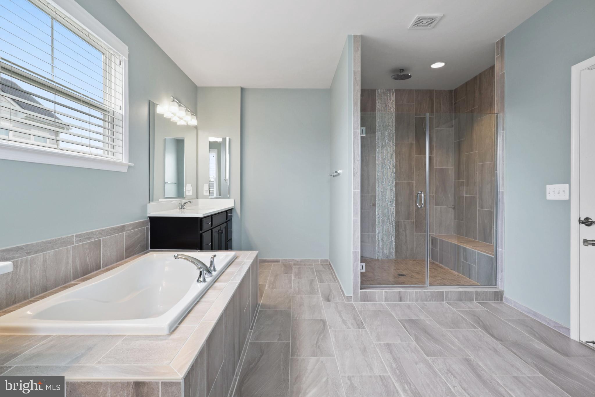 MEADOW BROOK FARM - Residential