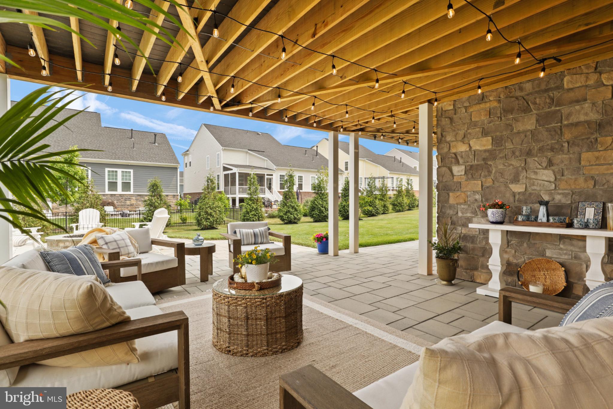 MEADOW BROOK FARM - Residential