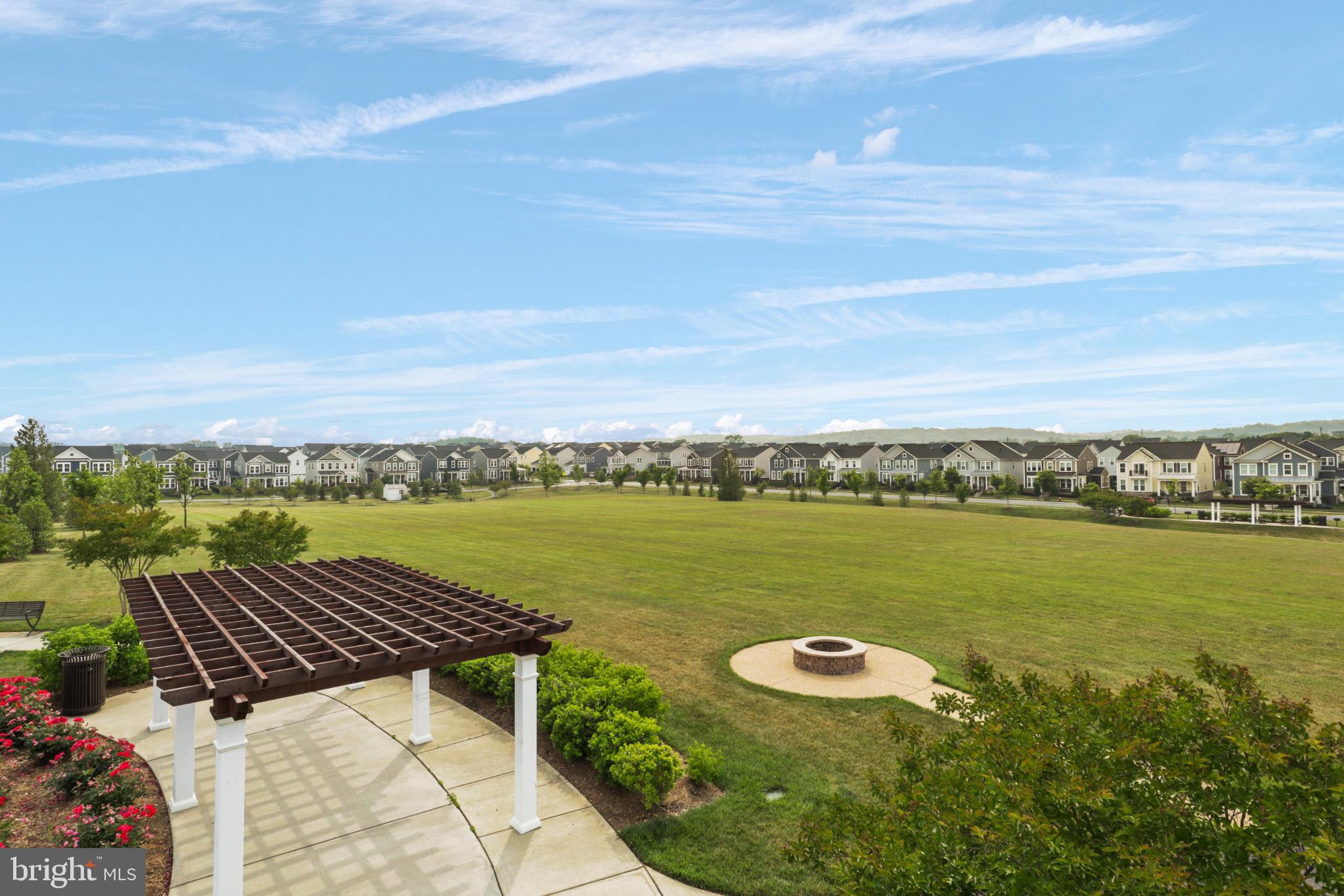 MEADOW BROOK FARM - Residential