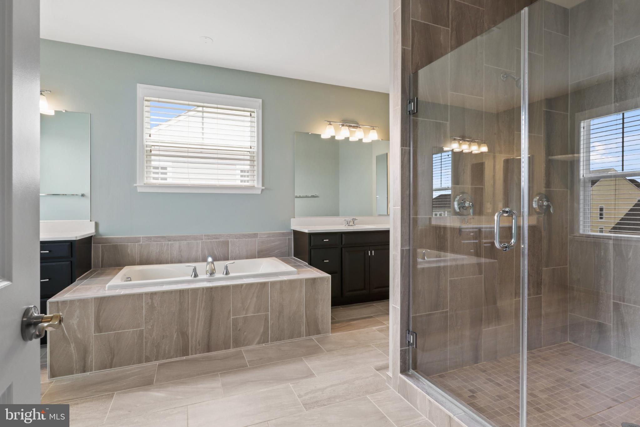 MEADOW BROOK FARM - Residential