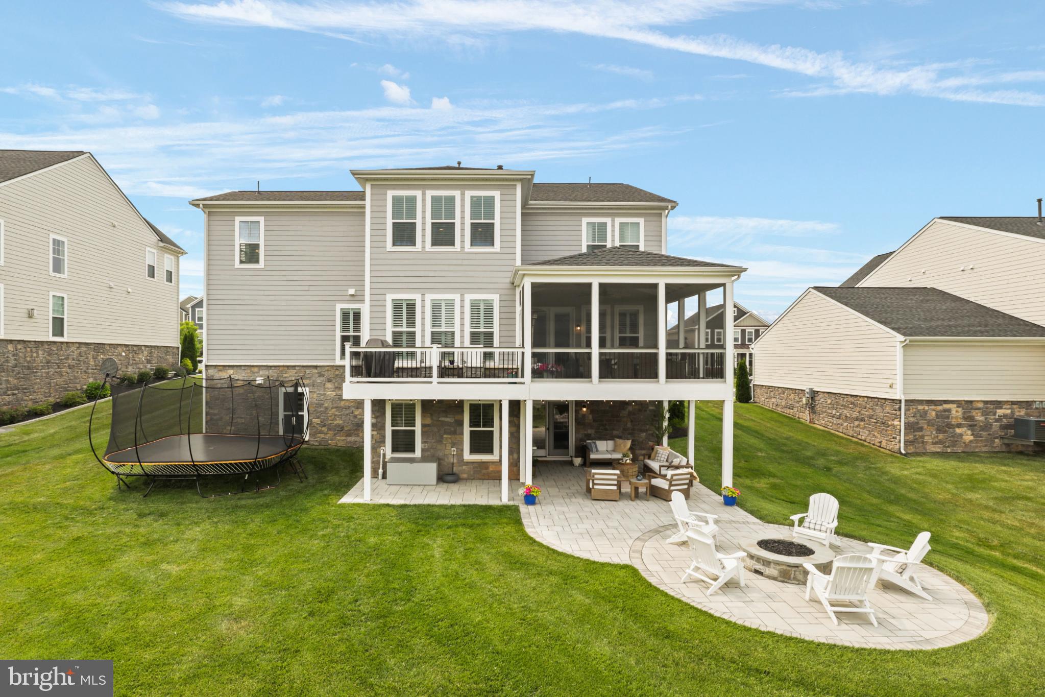 MEADOW BROOK FARM - Residential