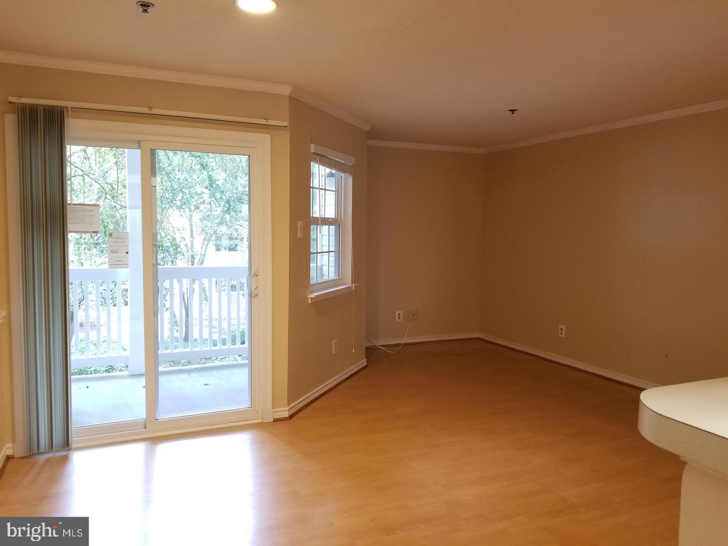 1504 LINCOLN WAY 212