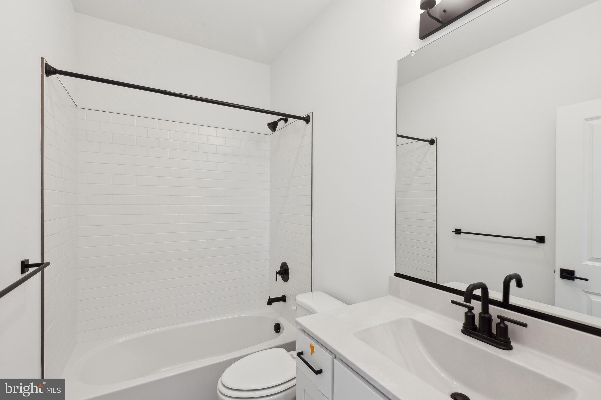 LIBERTY WEST - Residential