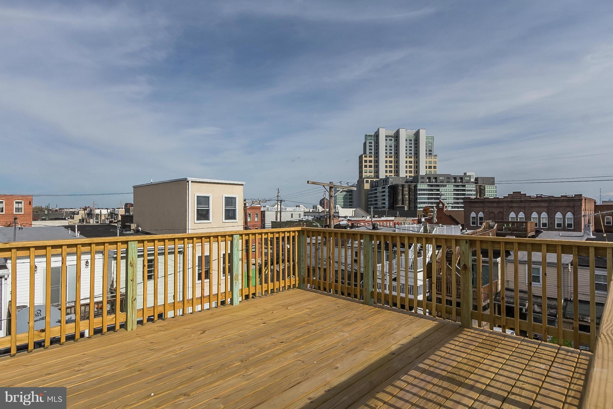 LOCUST POINT - Residential