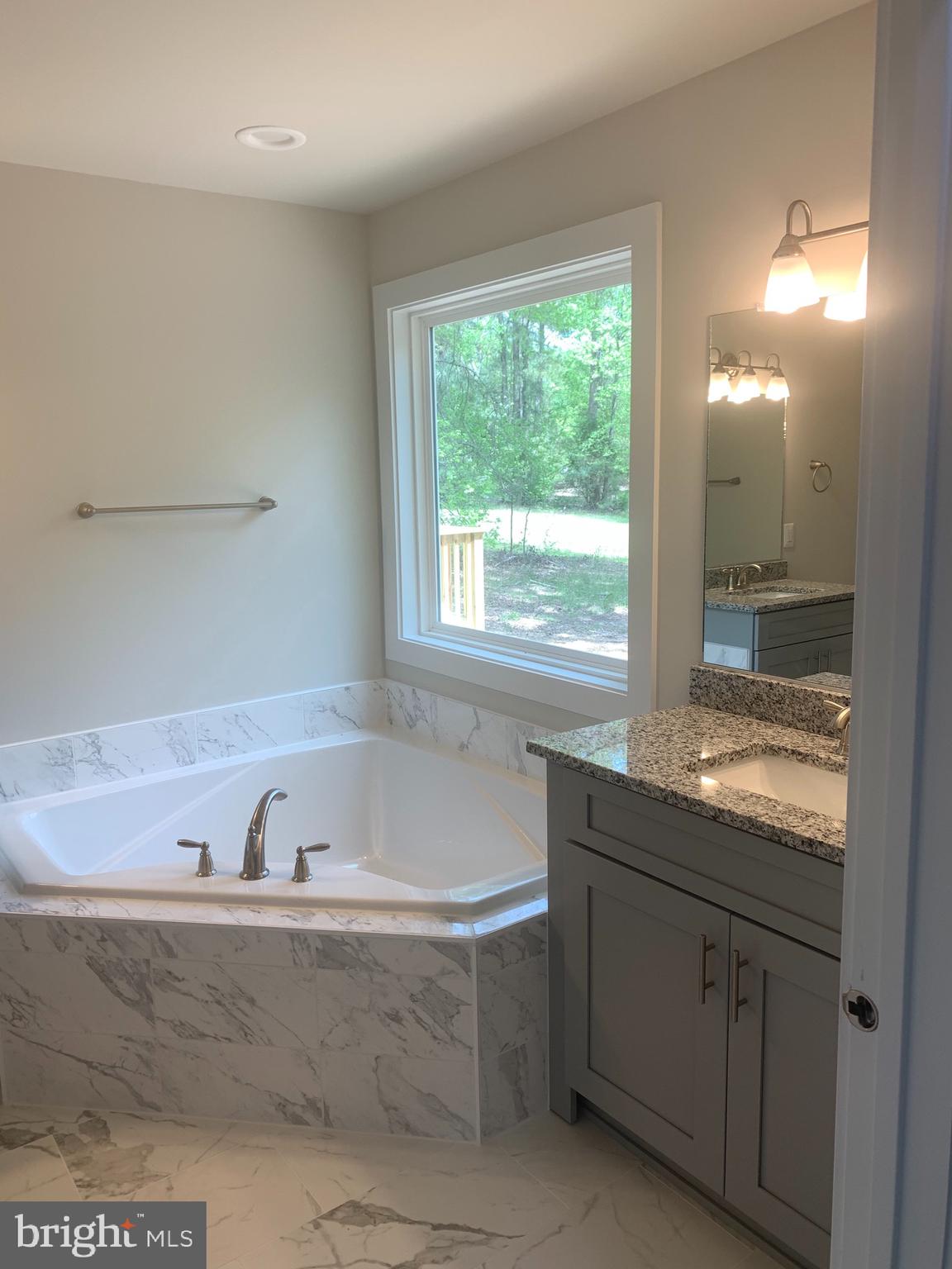 CABIN POINT - Residential