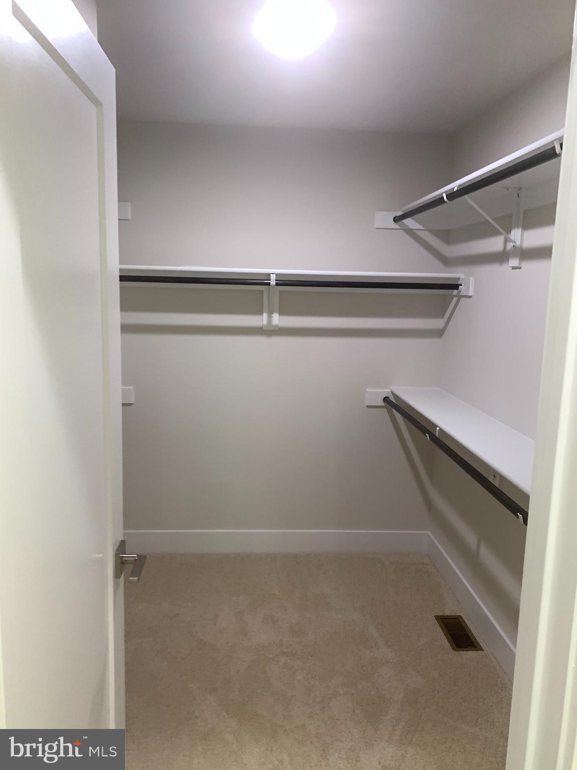 CABIN POINT - Residential