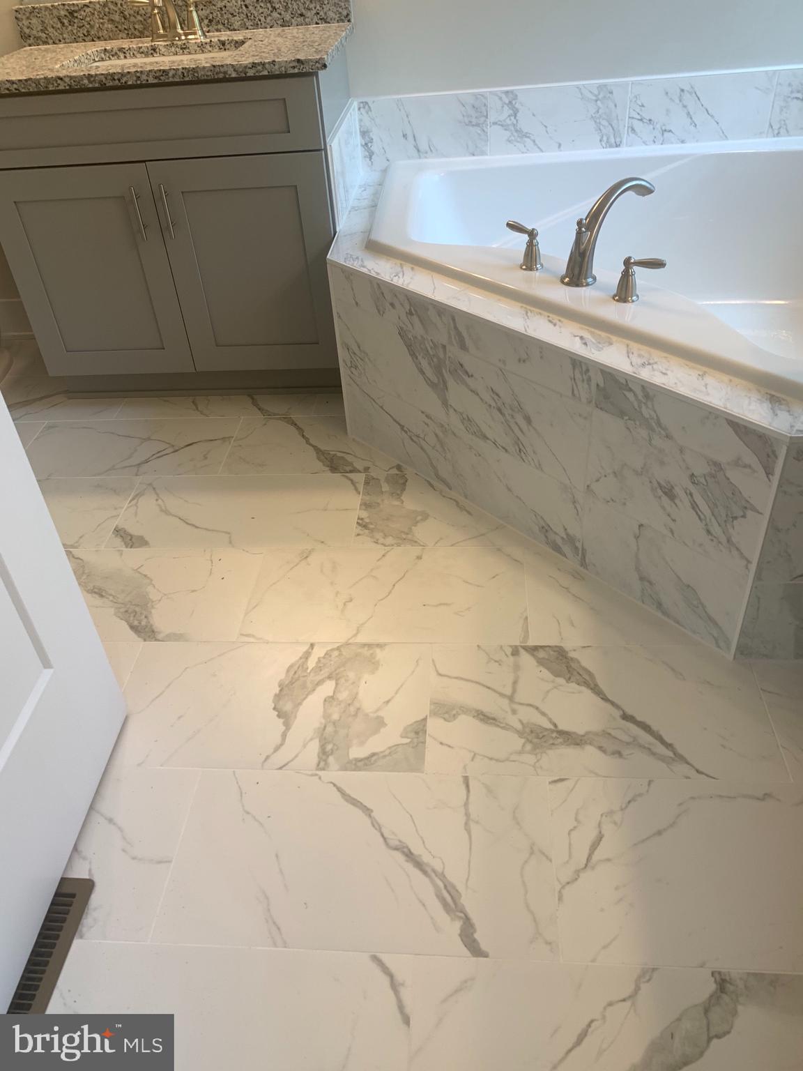 CABIN POINT - Residential